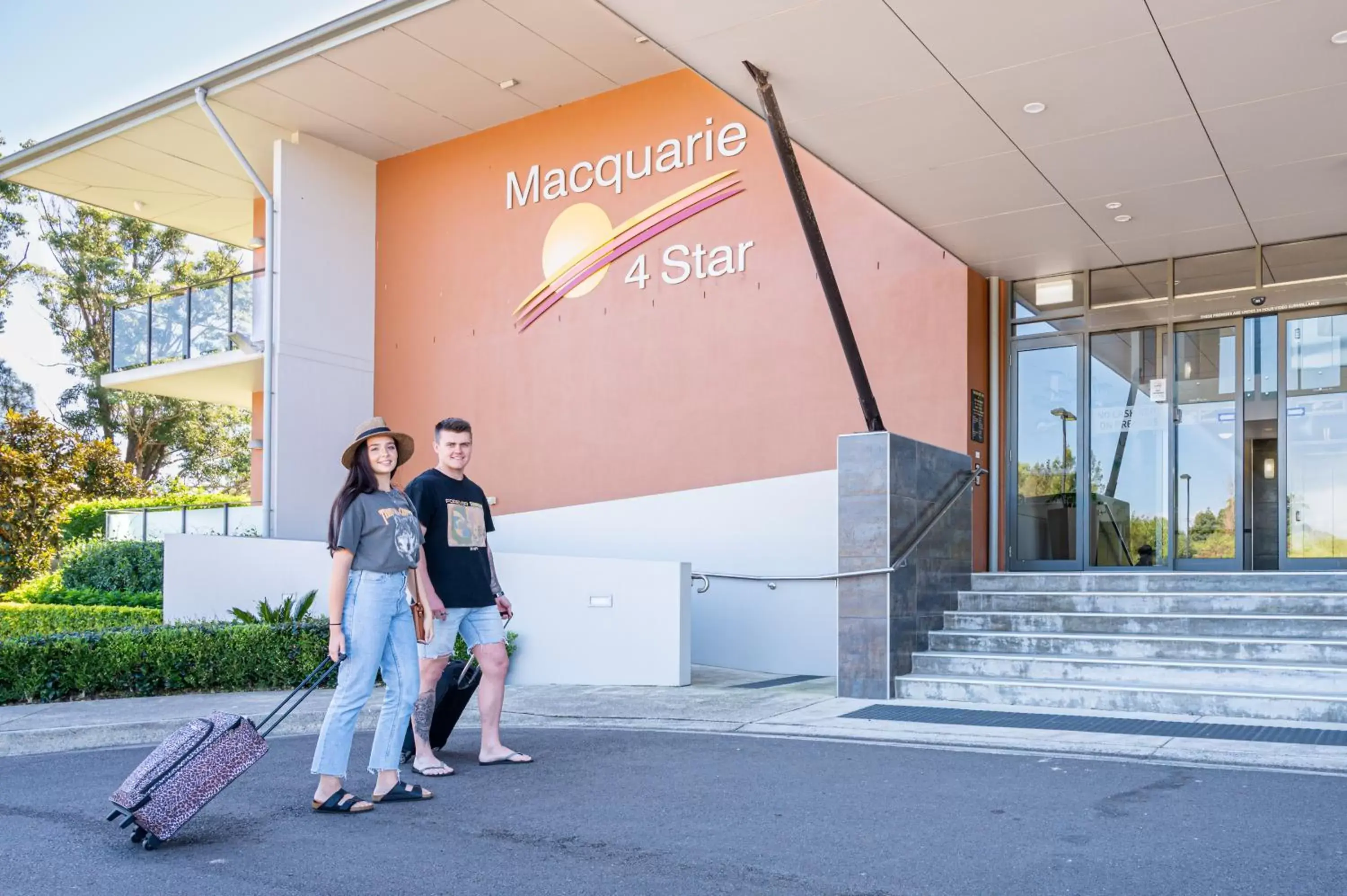 Facade/entrance in Macquarie 4 Star
