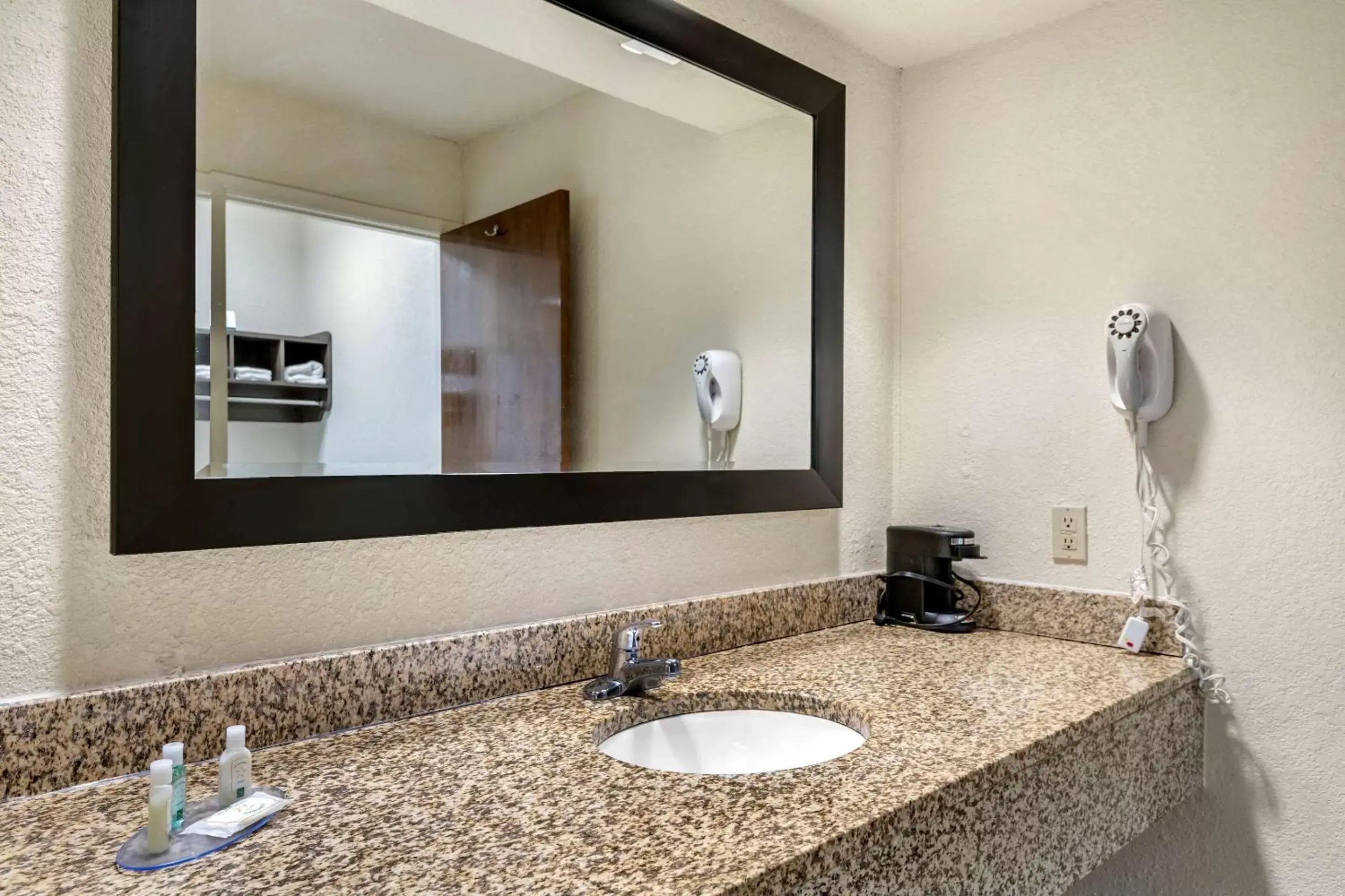 Bathroom in Quality Inn San Angelo