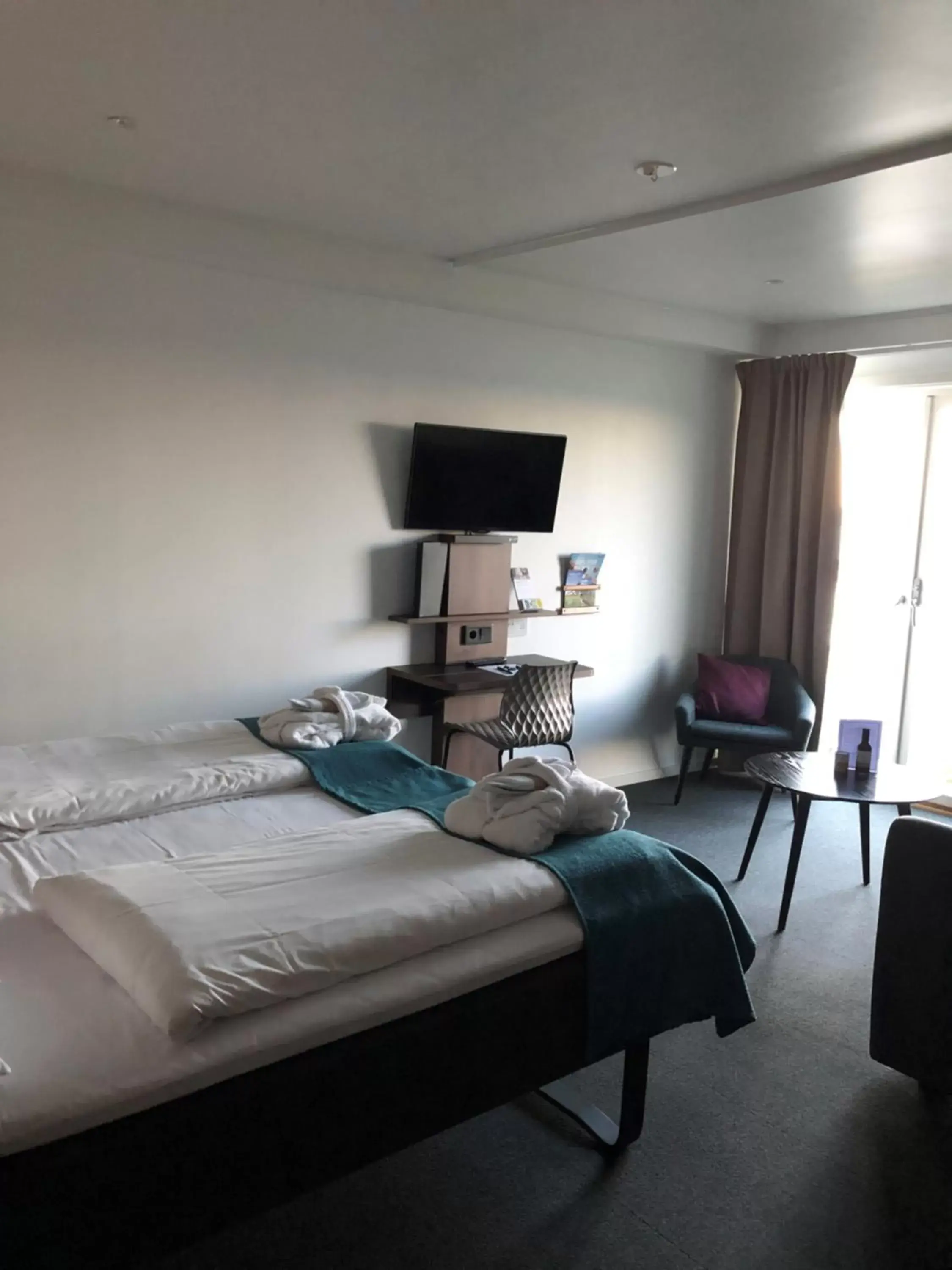 Property building, TV/Entertainment Center in Best Western Hotel Corallen