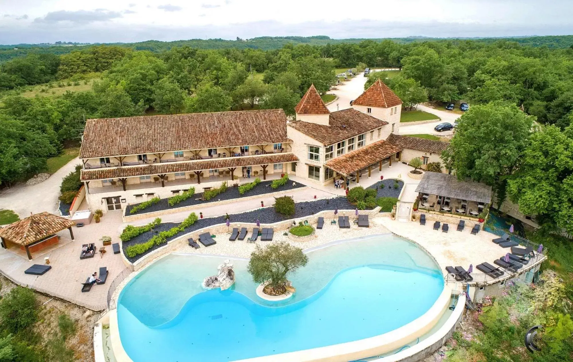 Swimming pool, Bird's-eye View in Le Belvédère Hotel et Bien être