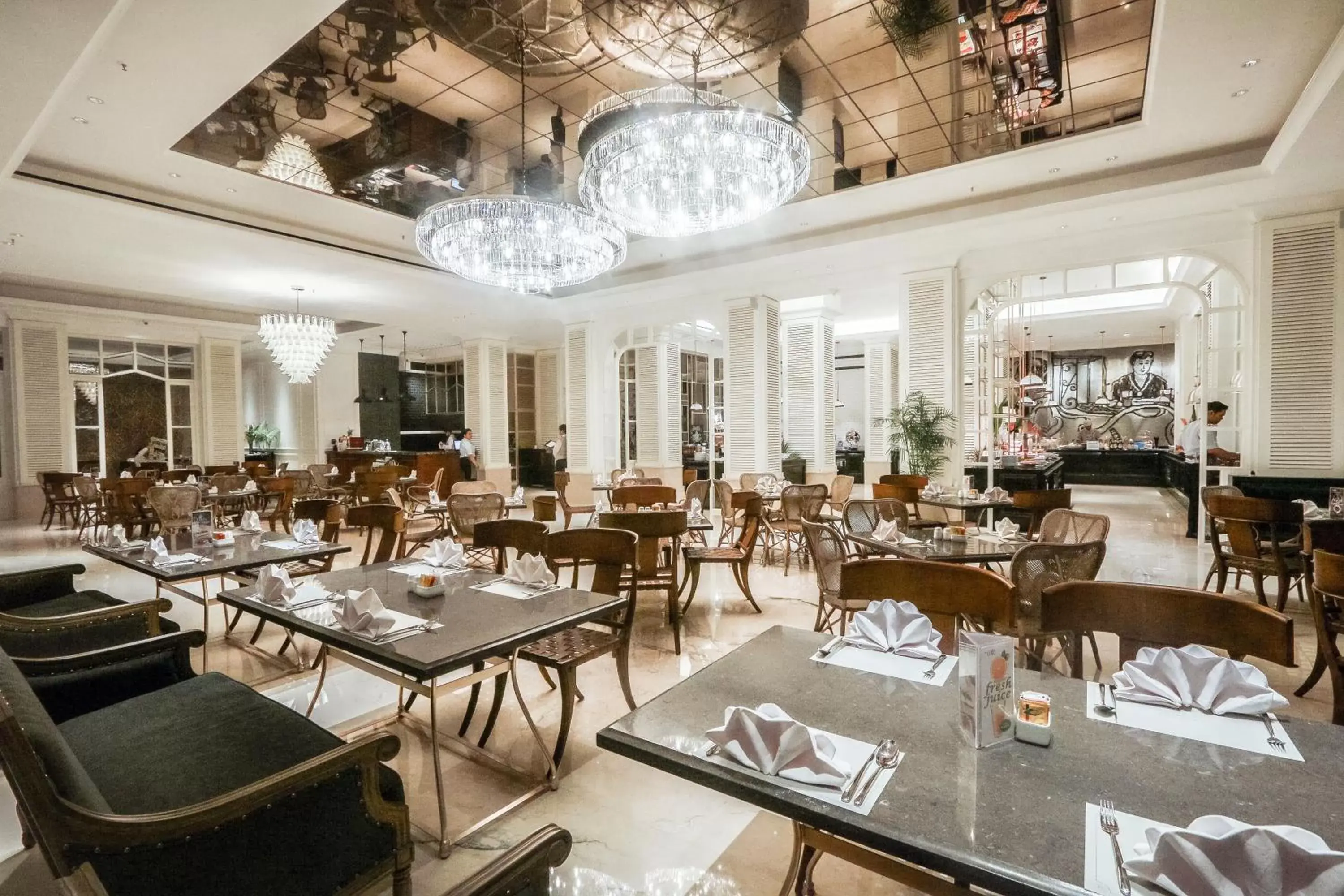 Restaurant/places to eat in Java Paragon Hotel & Residences Restaurant/places to eat in Java Paragon Hotel & Residences