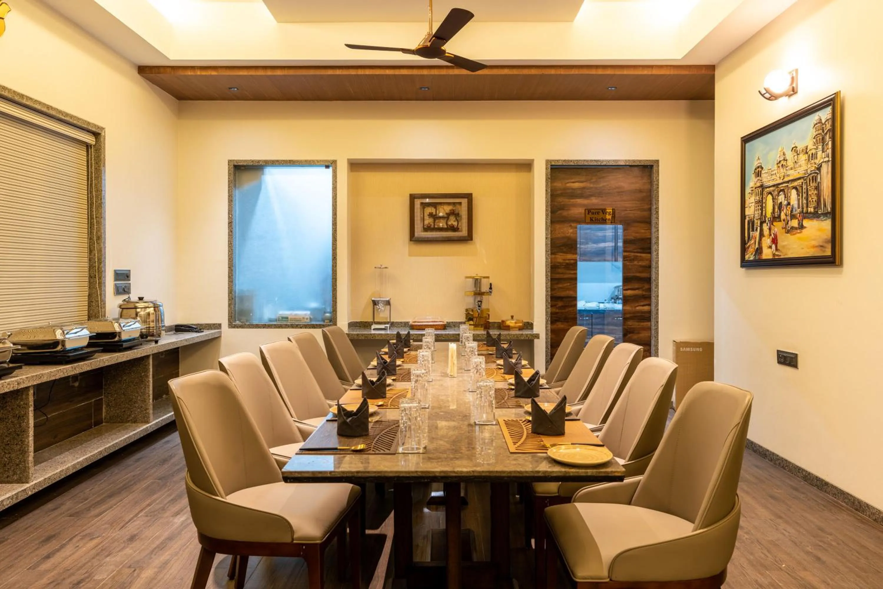 Dining area in Mountain Creek Villa Udaipur