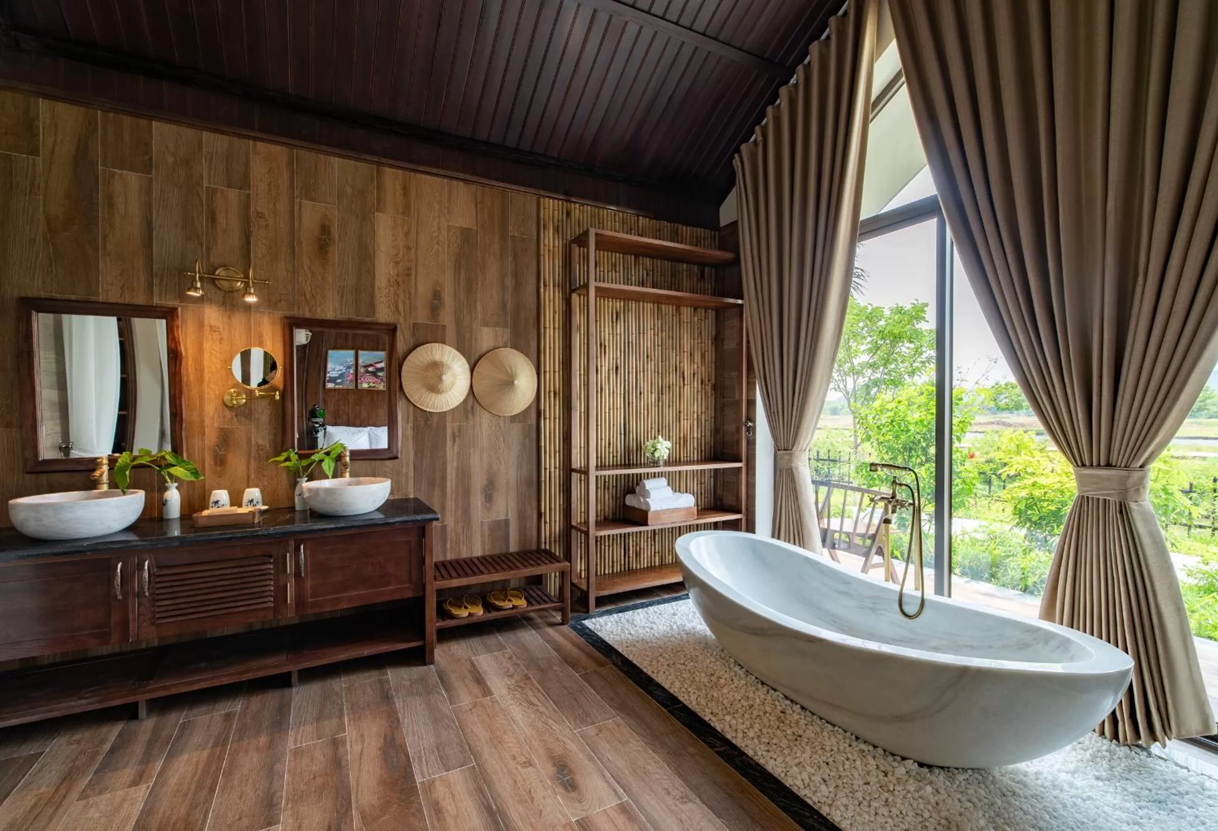 Bathroom in Bai Dinh Riverside Resort & Spa