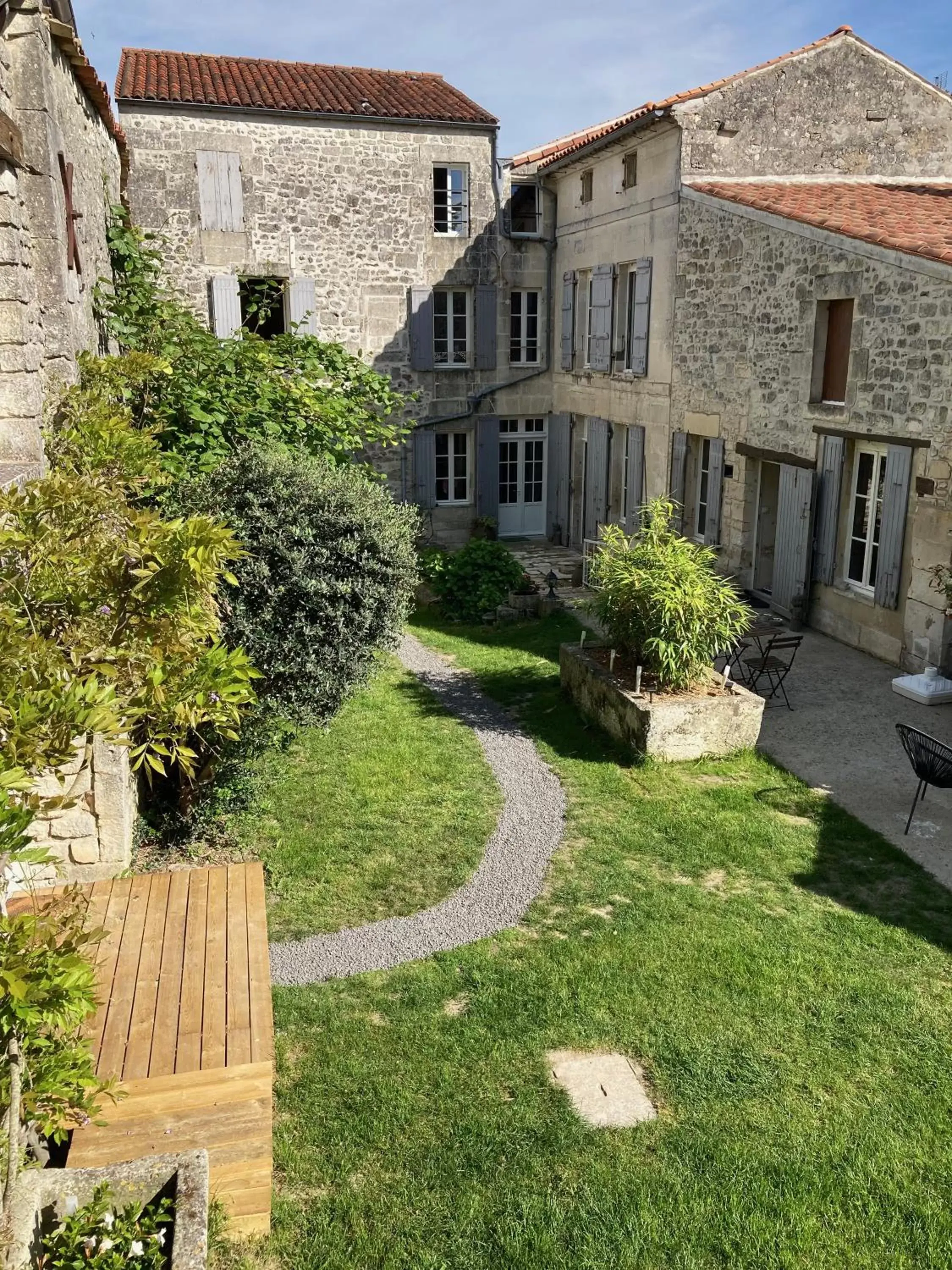 Property Building in Le Clos des Grands Frênes