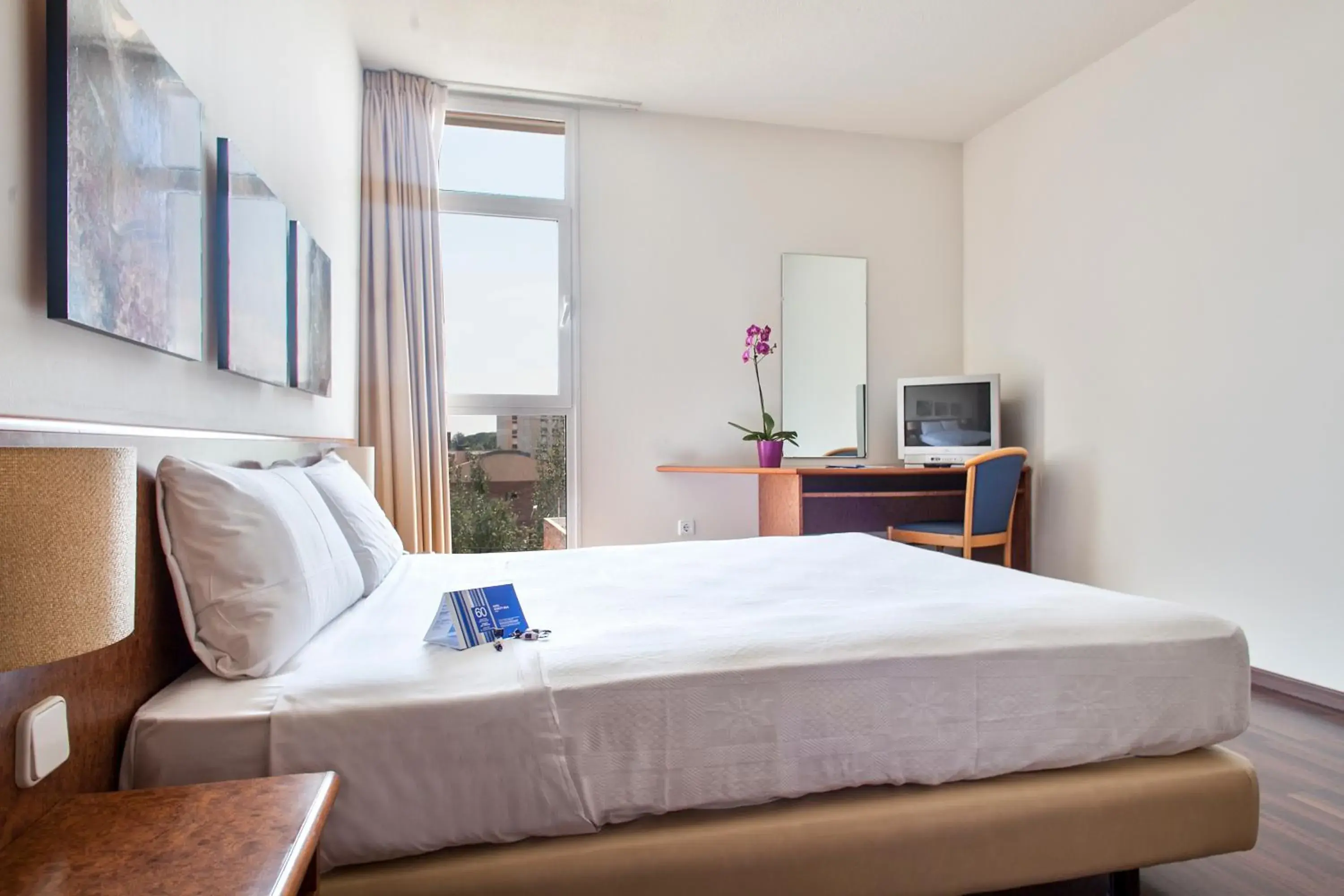 Bed in Crisol Quality Reus Bed in Crisol Quality Reus