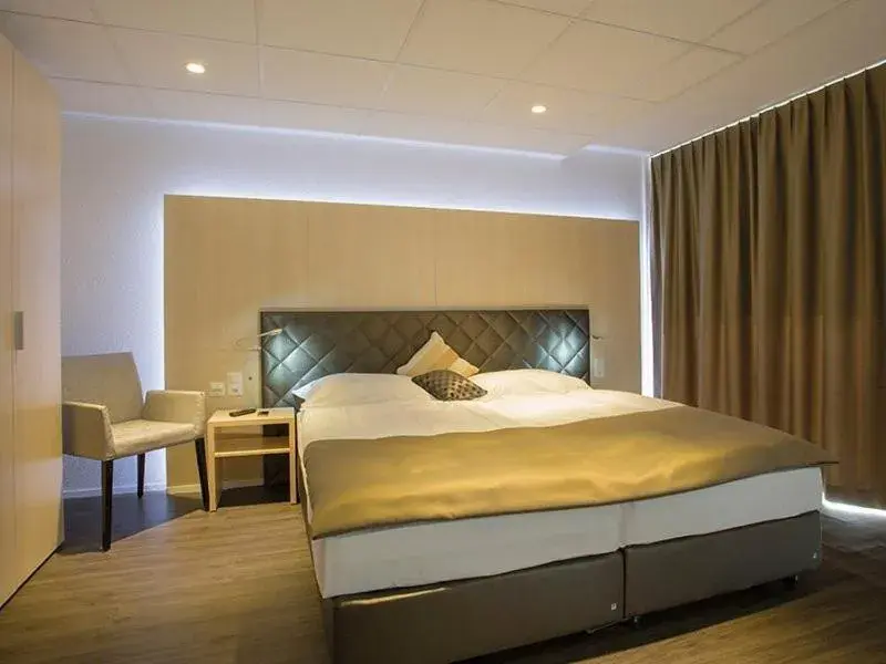 Bed in Hotel Hine Adon Bern Airport