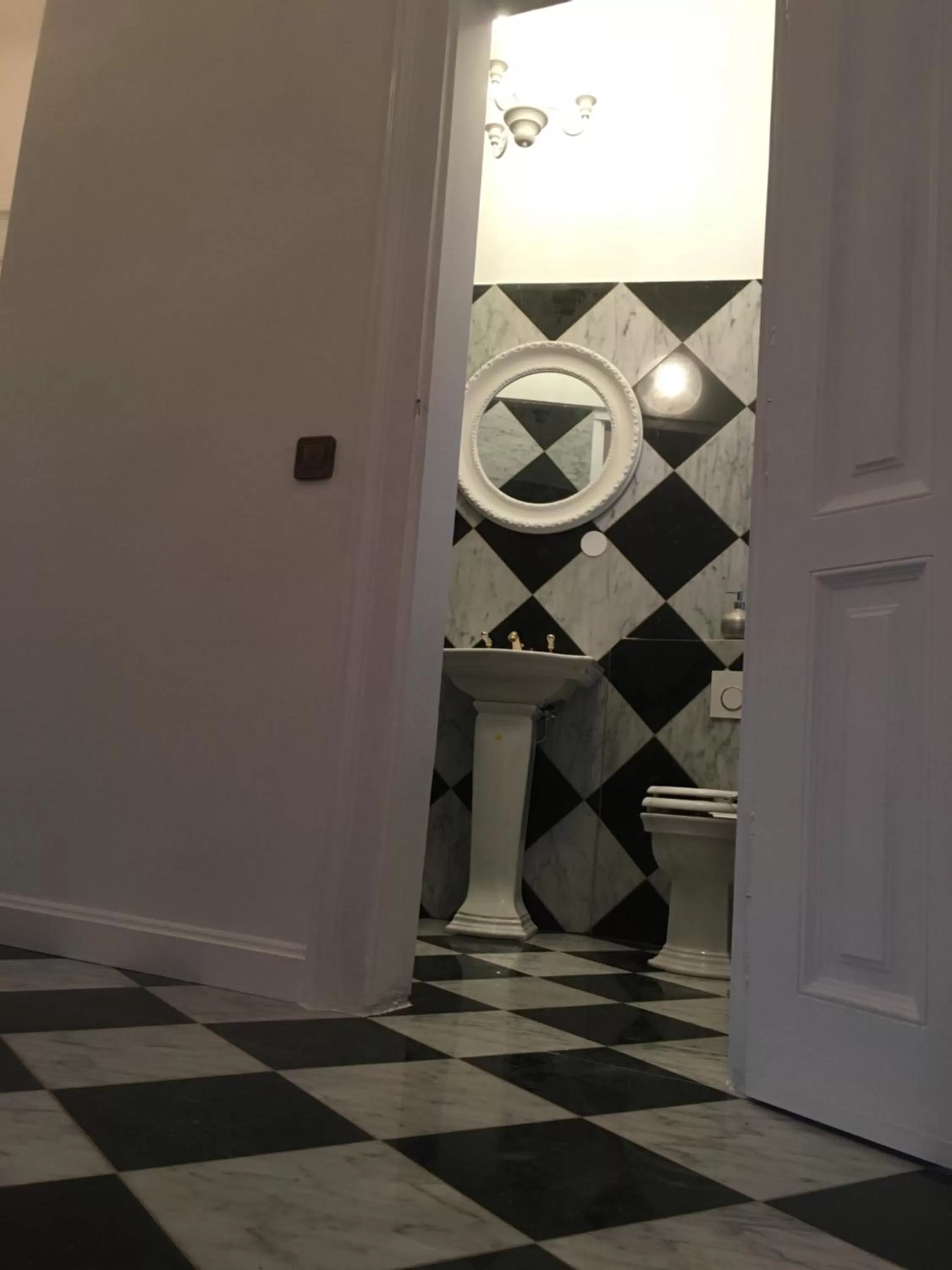 Bathroom in Sarah's Altstadt Oase Salzburg