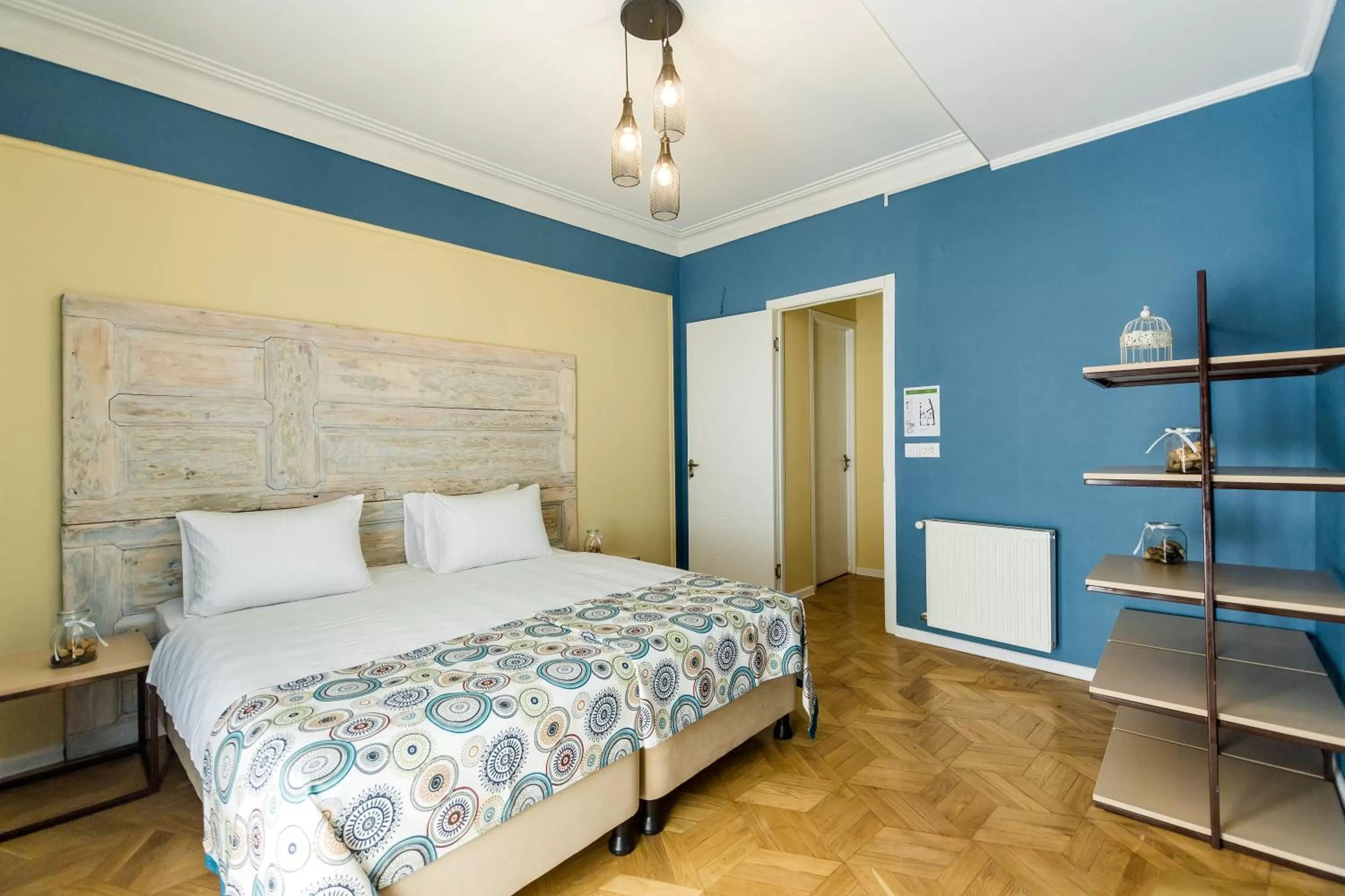 Photo of the whole room, Bed in Gvino Minda