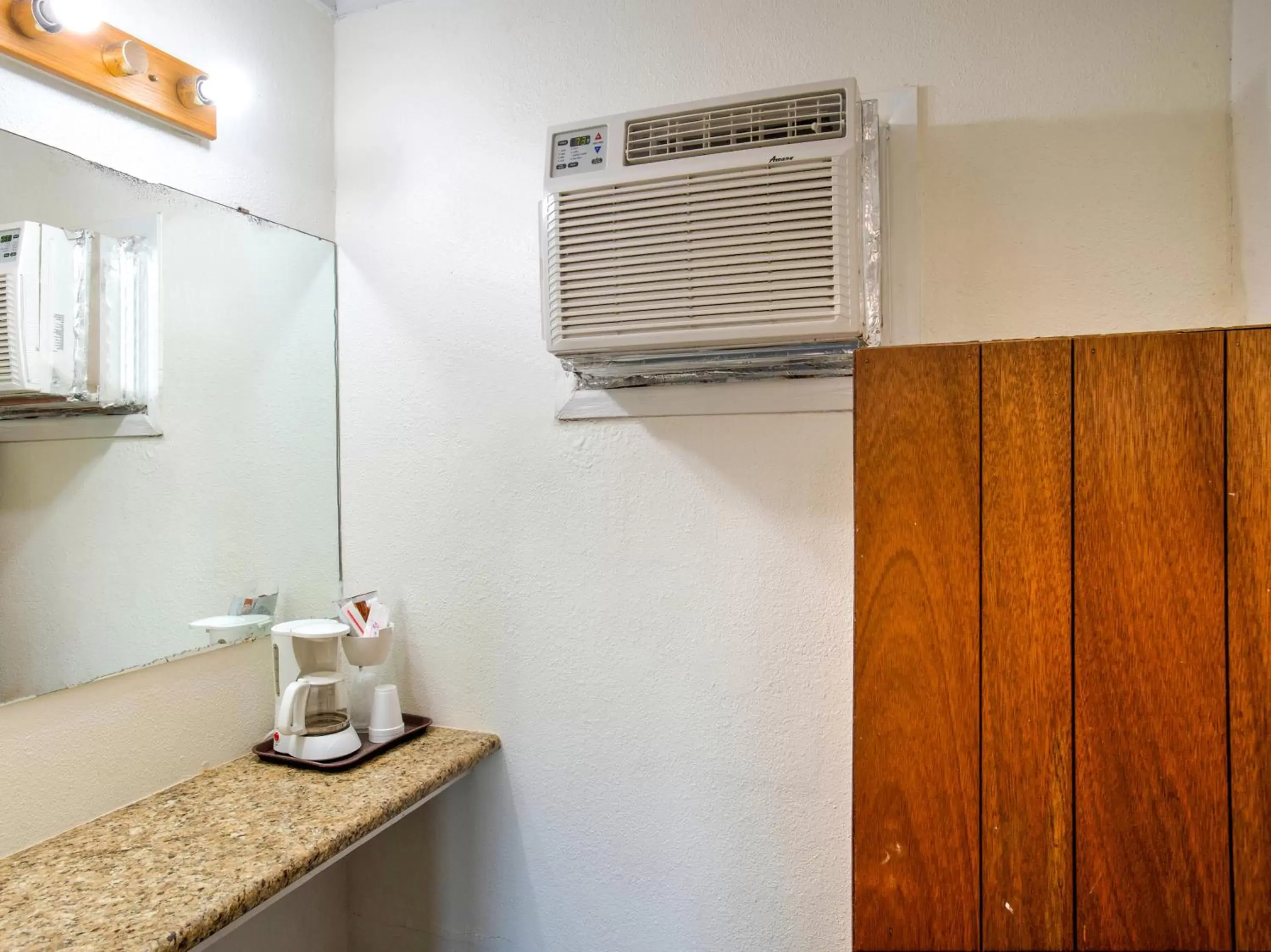 Area and facilities, Bathroom in Capital O Padre Island Corpus Christi