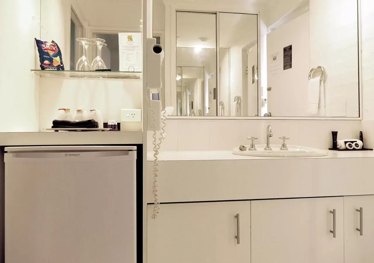 Bathroom in Ballina Byron Islander Resort and Conference Centre