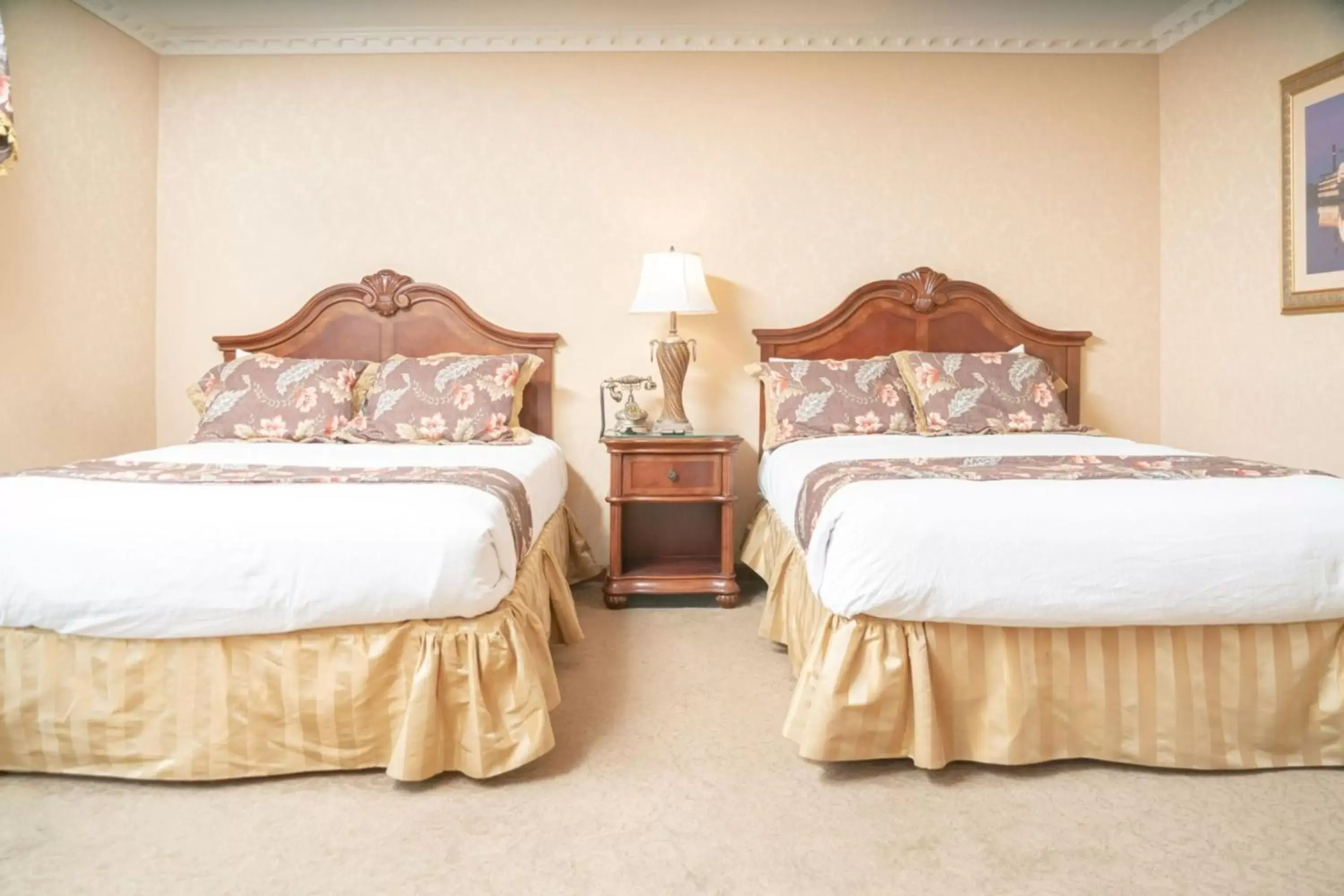 Bedroom, Bed in Fulton Steamboat Inn