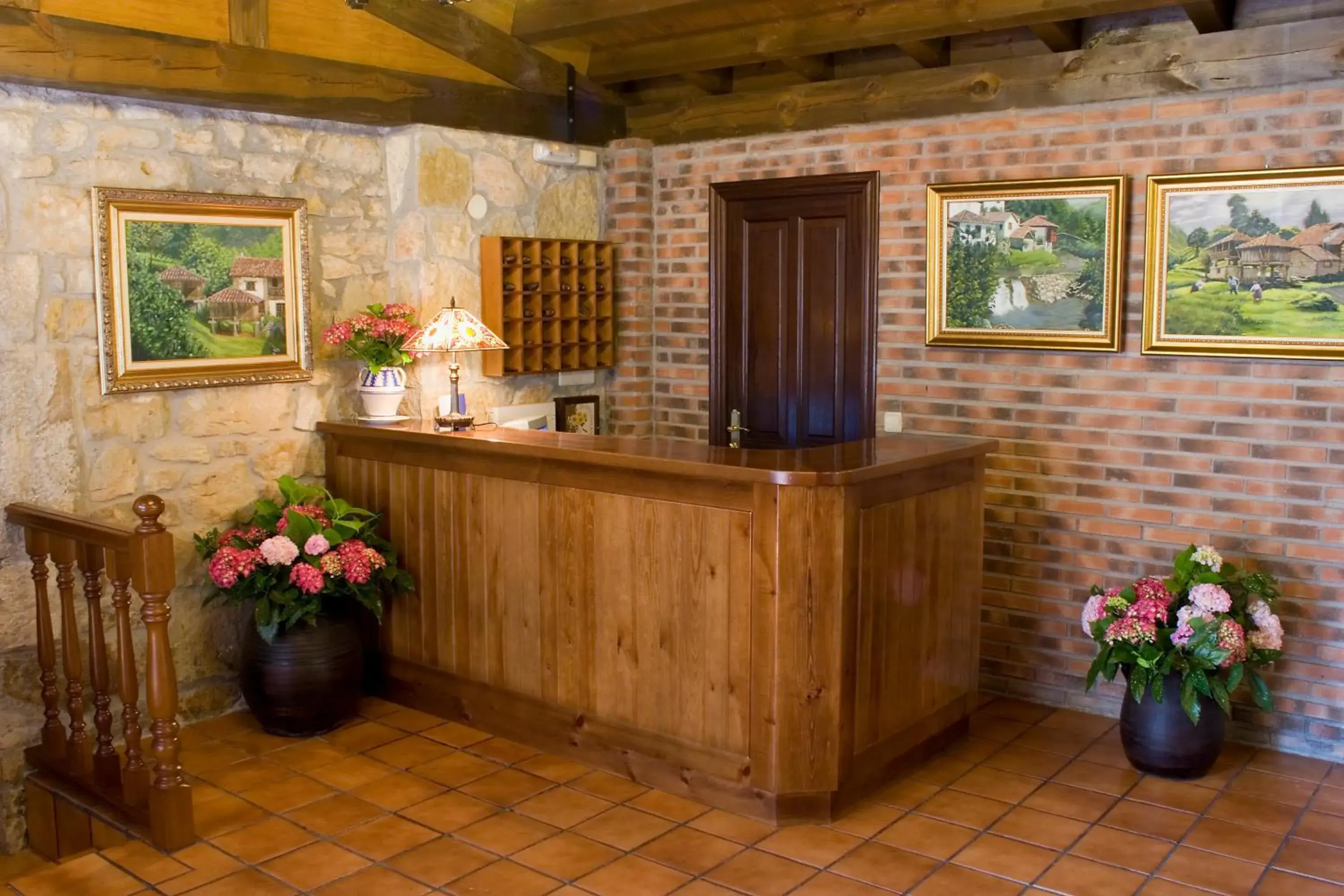 Lobby or reception, Lobby/Reception in Hotel Rural Entremontes