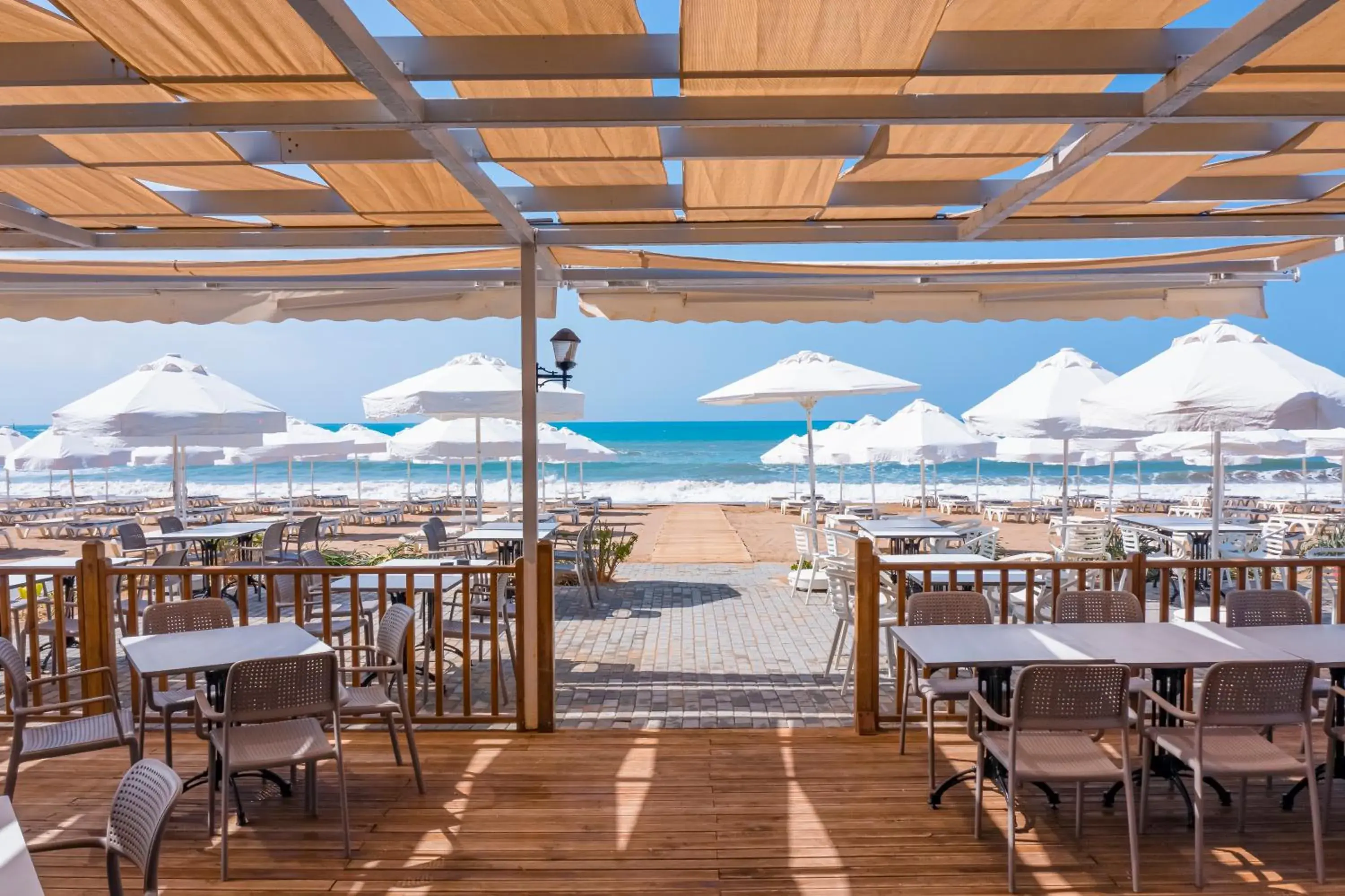 Beach, Restaurant/Places to Eat in Barut GOIA