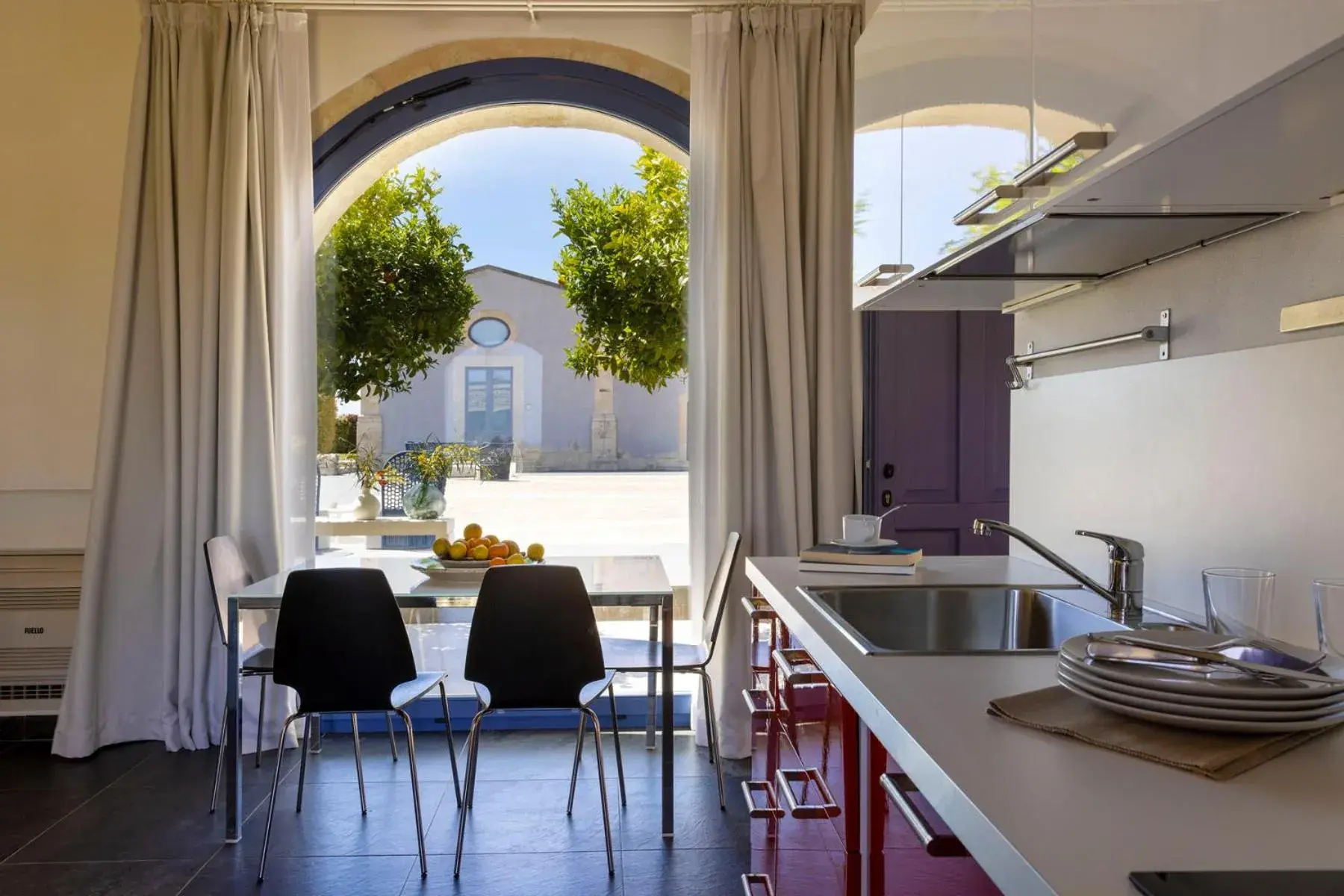 Kitchen/Kitchenette in Masseria del Carrubo - ex Casal di Noto