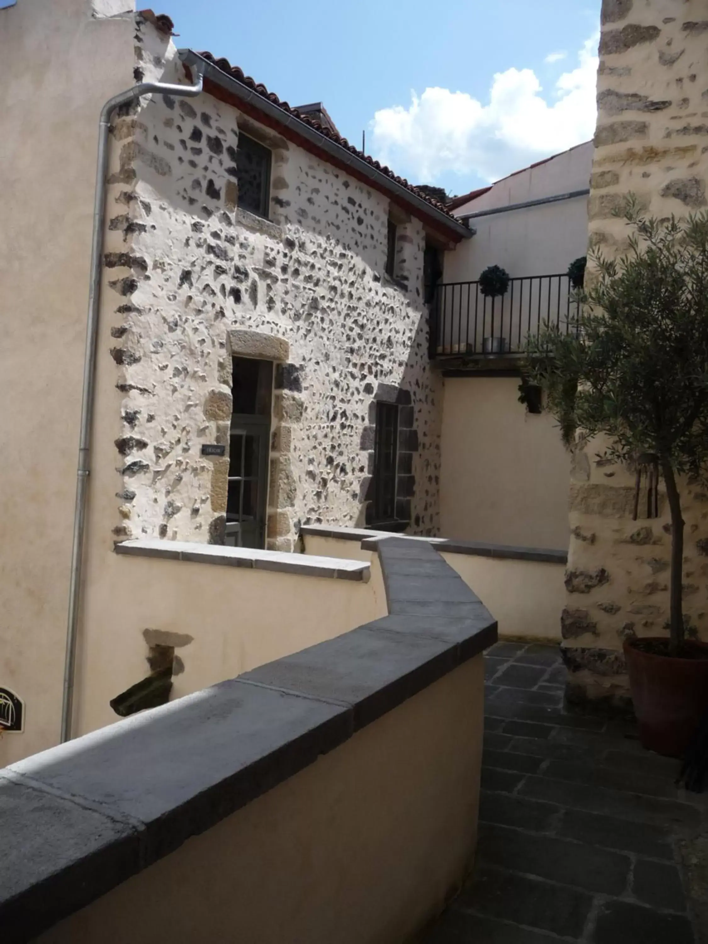 Balcony/Terrace, Property Building in Les quatre provinces d'Irlande