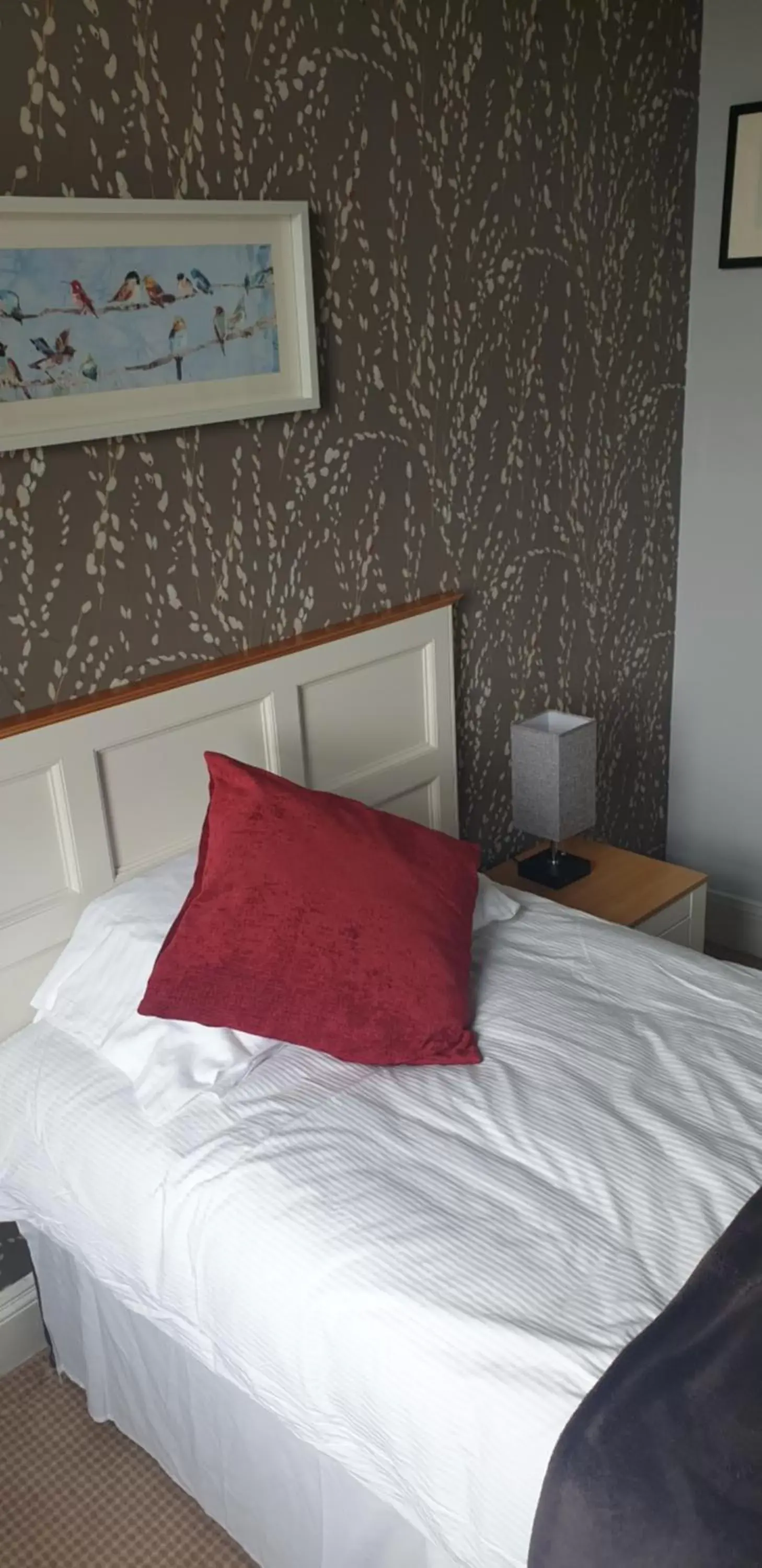 Bedroom, Bed in Parkwood Hotel