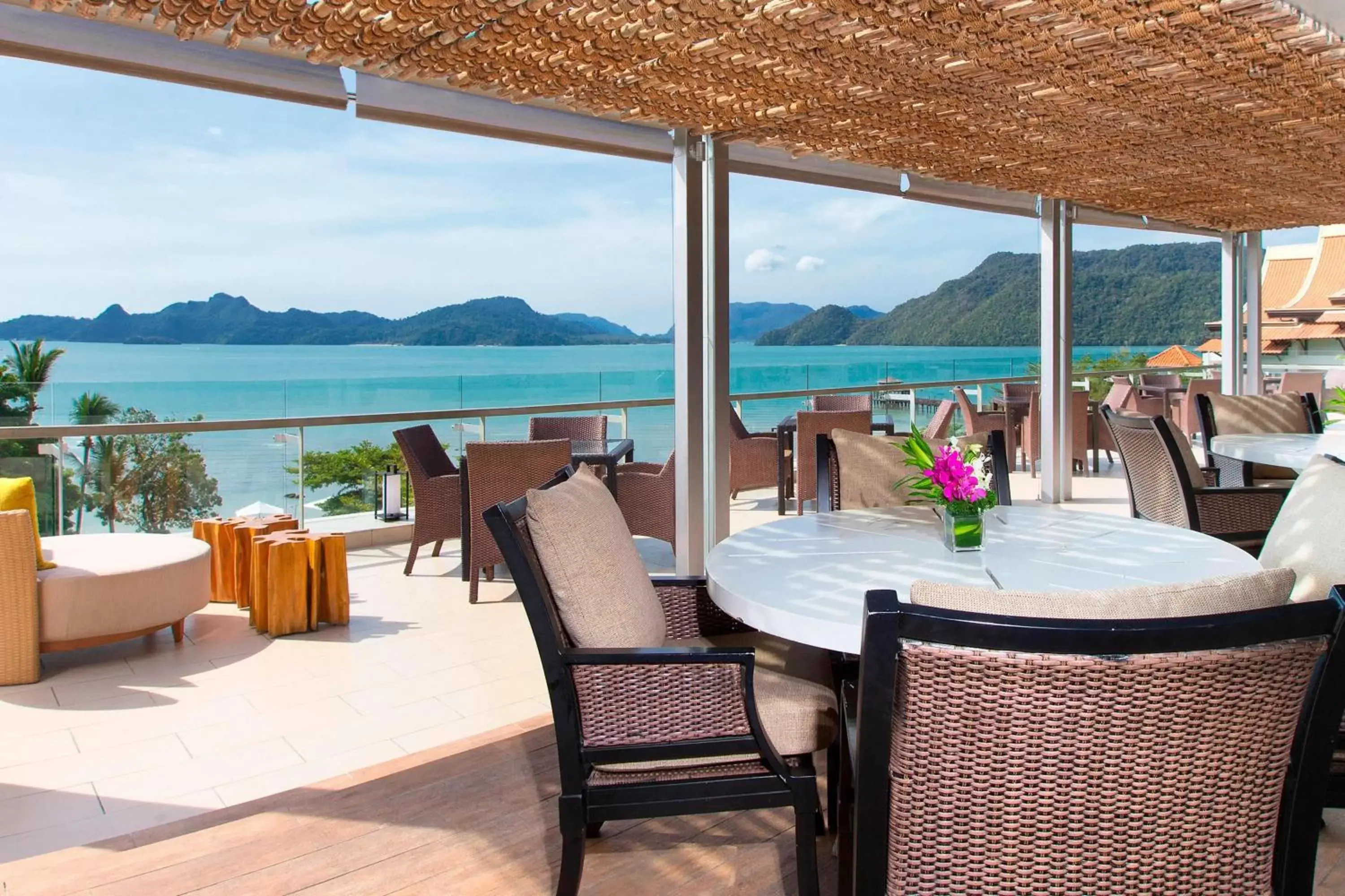 Lounge or bar in The Westin Langkawi Resort & Spa