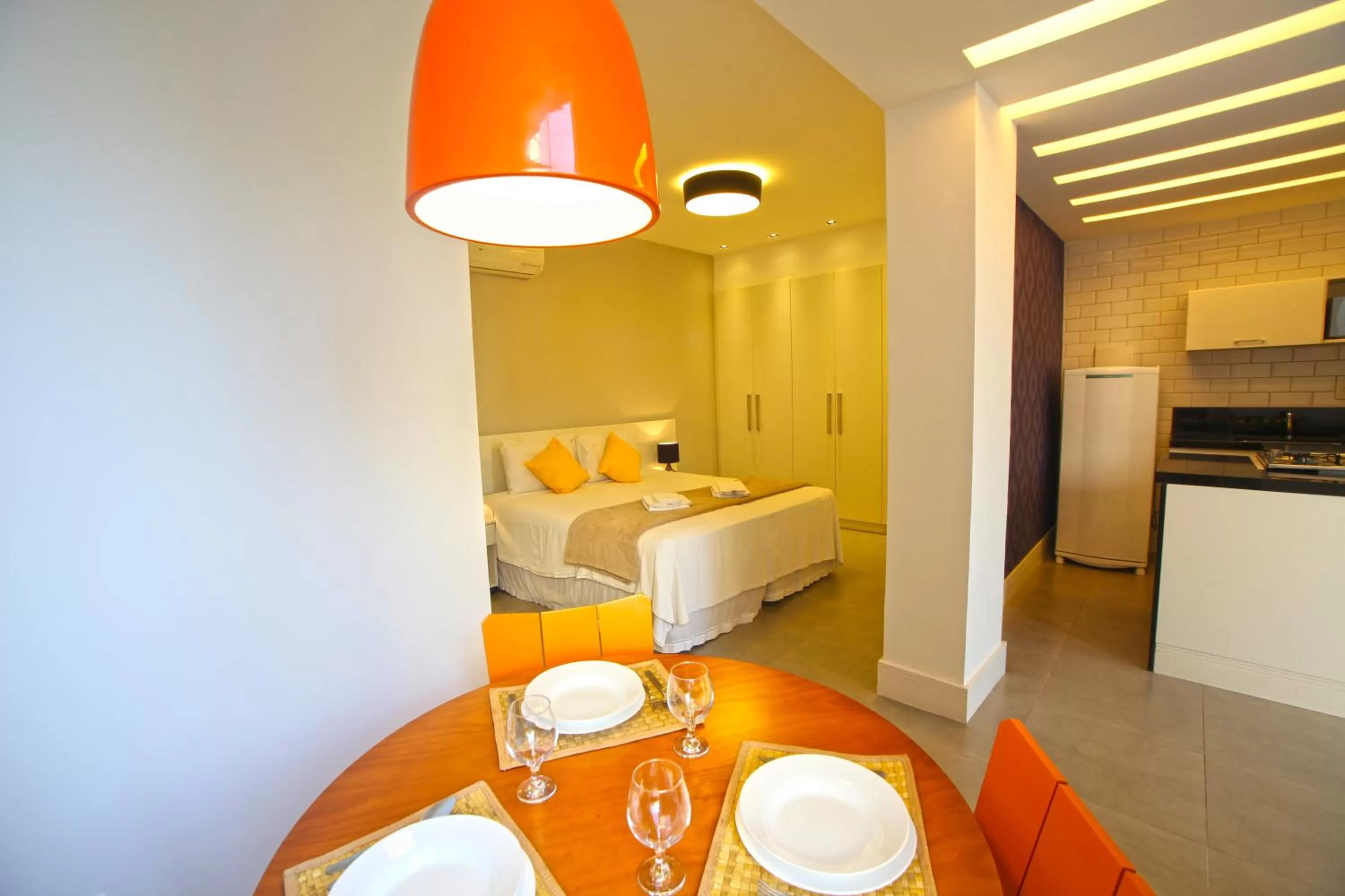 Kitchen or kitchenette, Bed in Sugar Loft Apartments