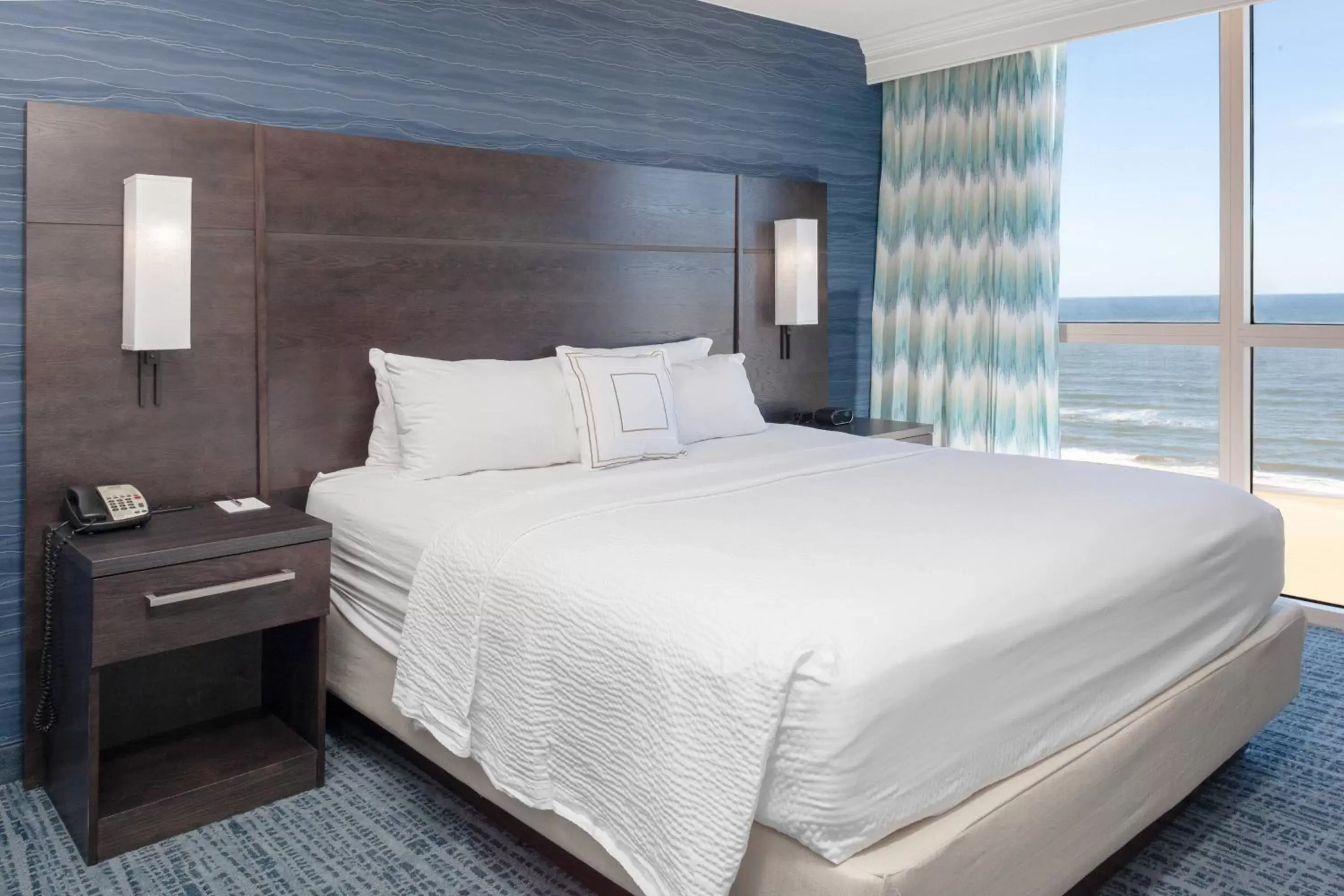 Bedroom, Bed in Residence Inn By Marriott Virginia Beach Oceanfront