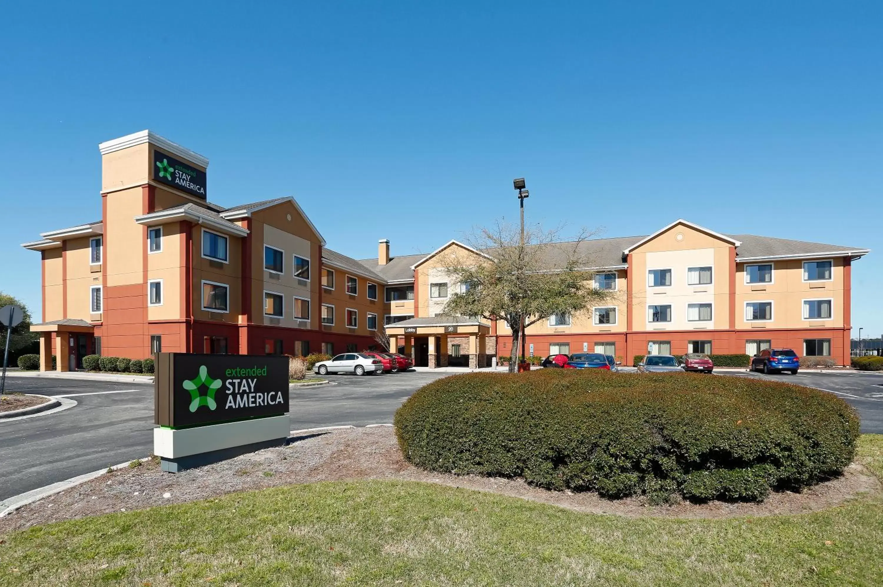 Property building in Extended Stay America Suites - Jacksonville - Camp Lejeune