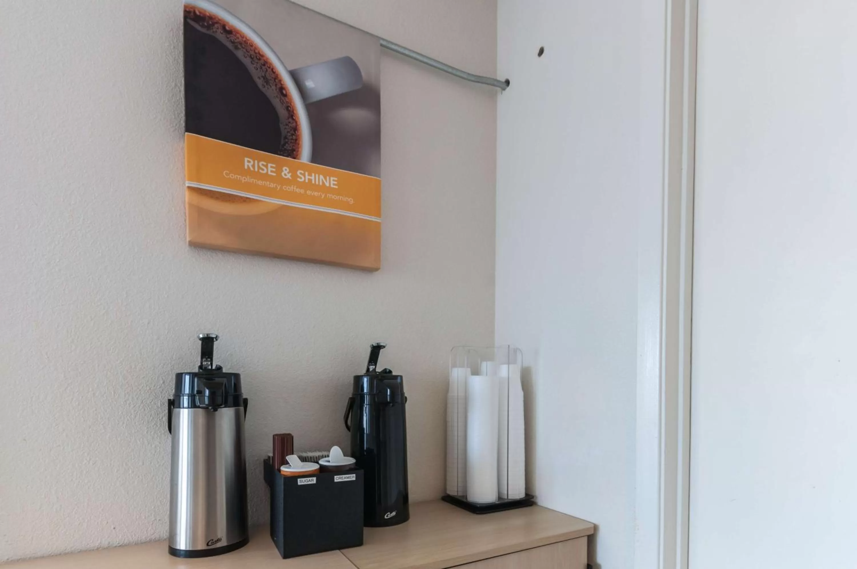 Coffee/tea facilities in Motel 6-Green River, UT