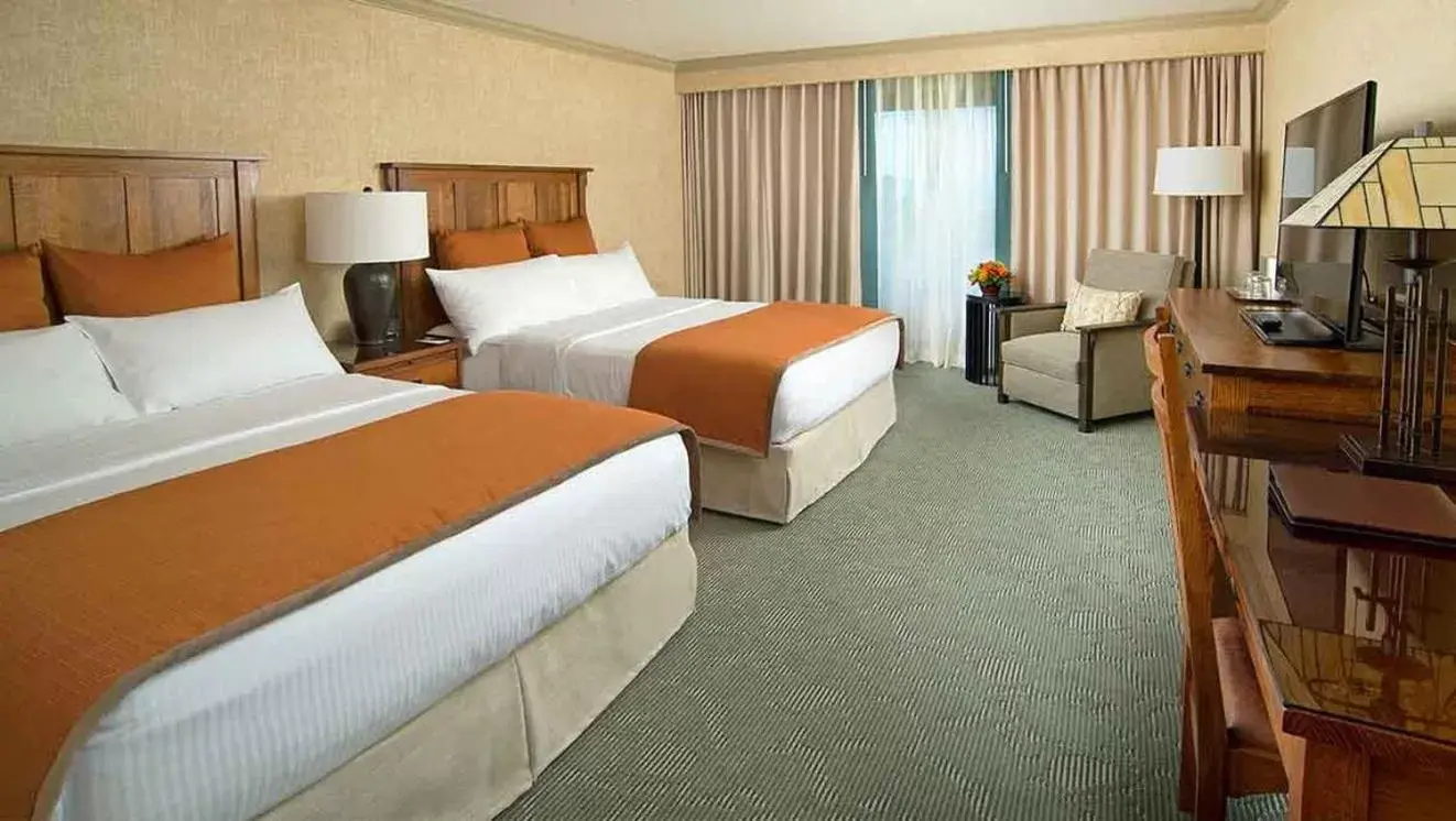 Photo of the whole room, Bed in The Omni Grove Park Inn - Asheville