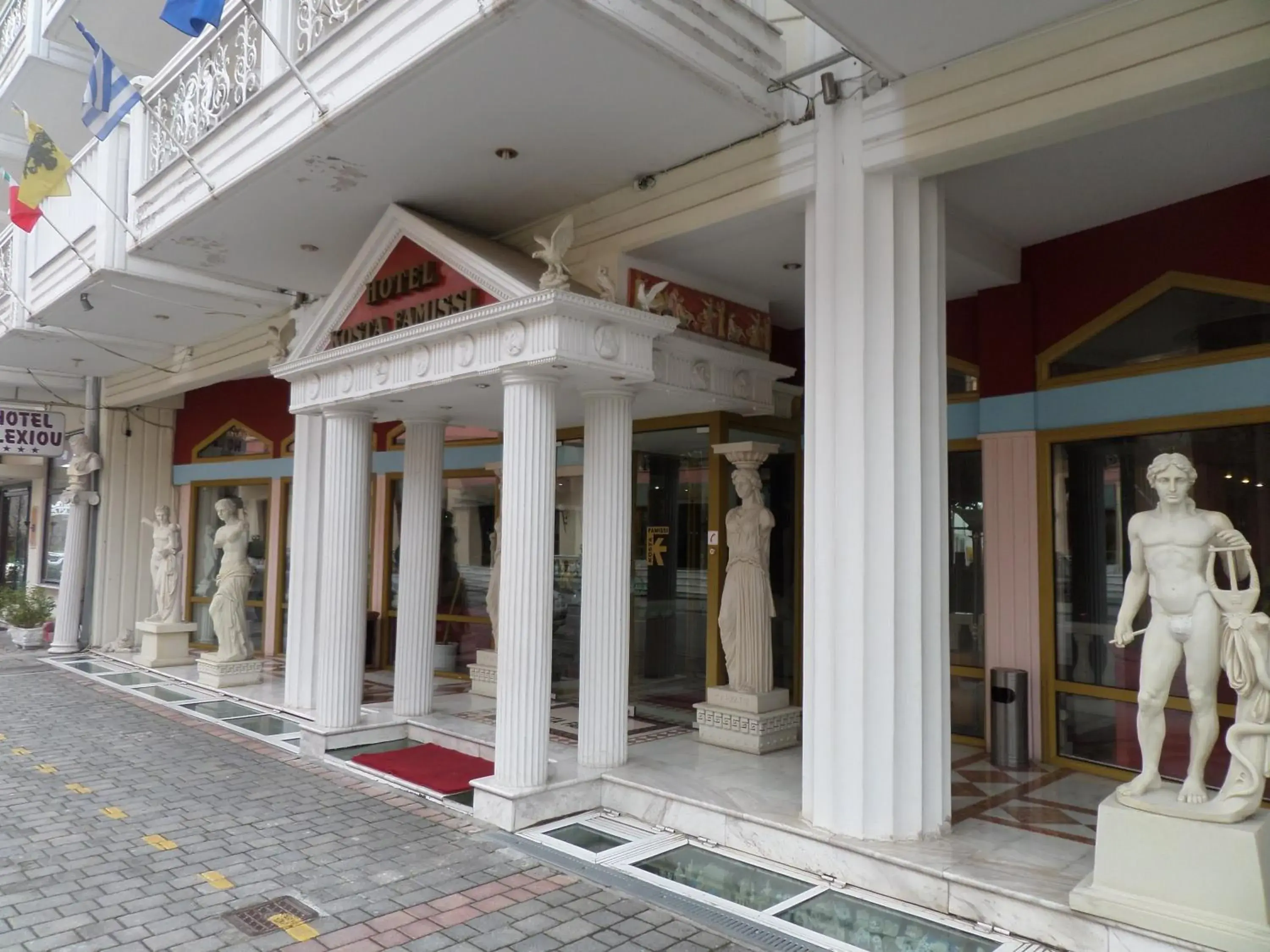 Facade/entrance in Hotel Kosta Famissi Facade/entrance in Hotel Kosta Famissi