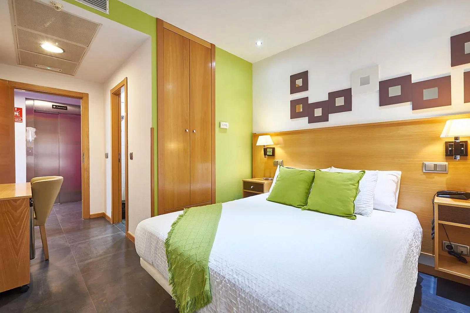 Bed in Hotel Real de Illescas