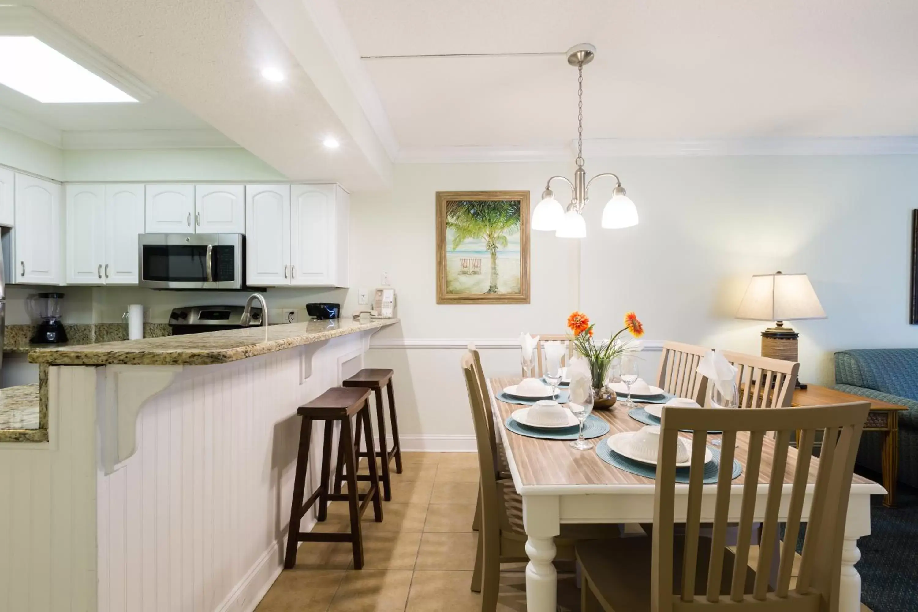 Kitchen or kitchenette, Restaurant/Places to Eat in Sands Beach Club by Capital Vacations