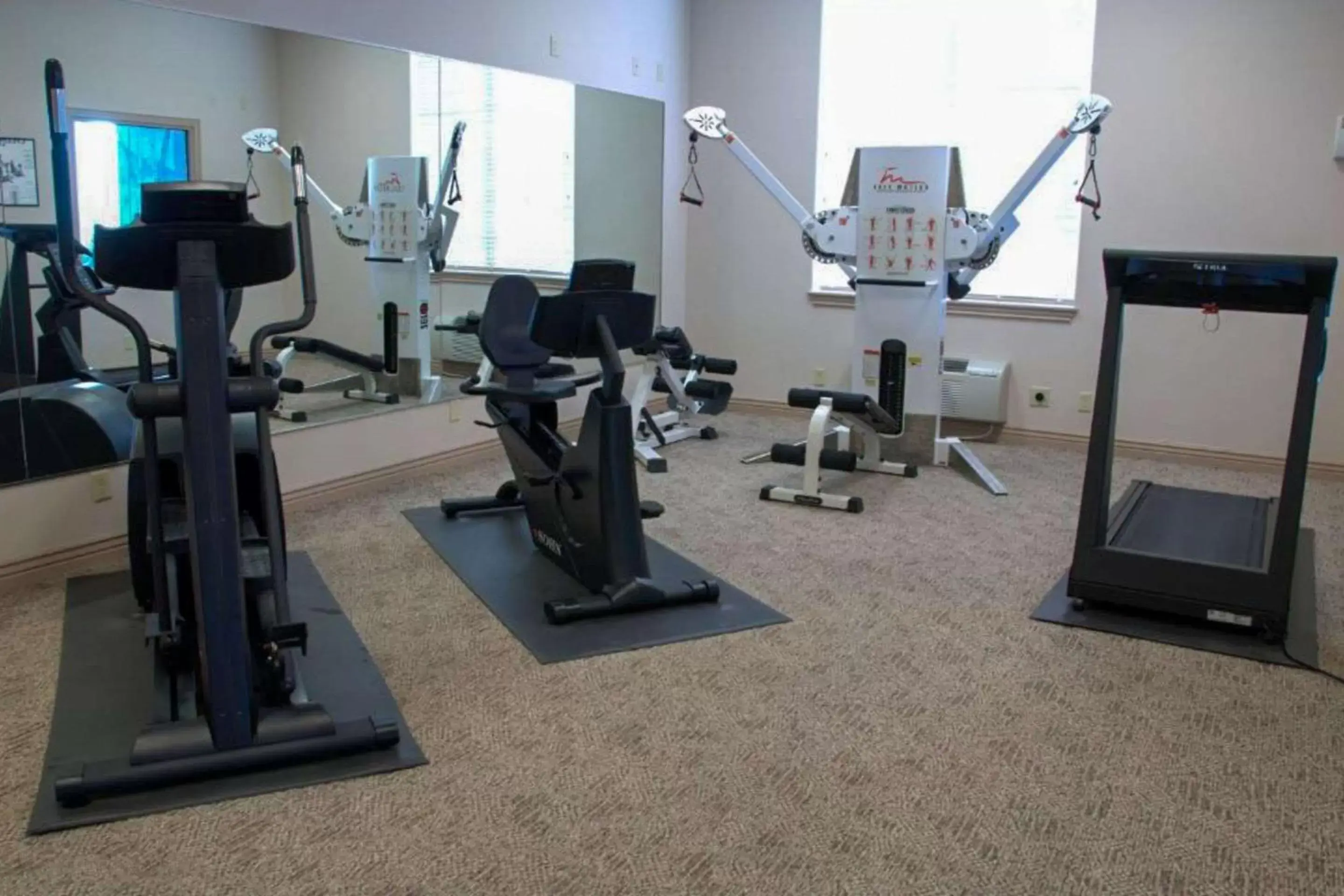 Fitness centre/facilities, Fitness Center/Facilities in Le Ritz Hotel and Suites