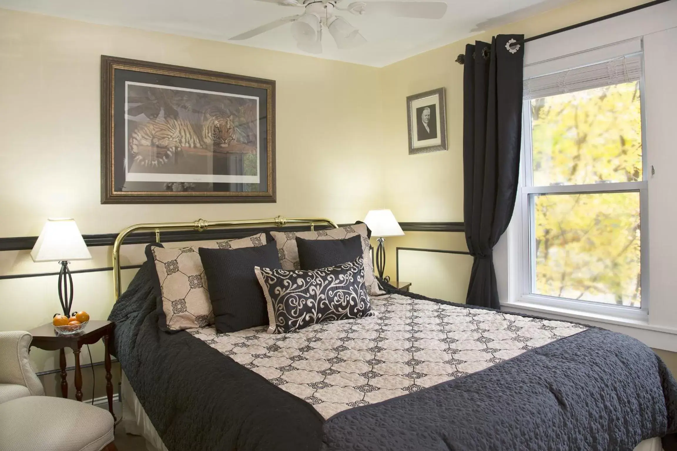 Bedroom, Bed in Glynn House Inn