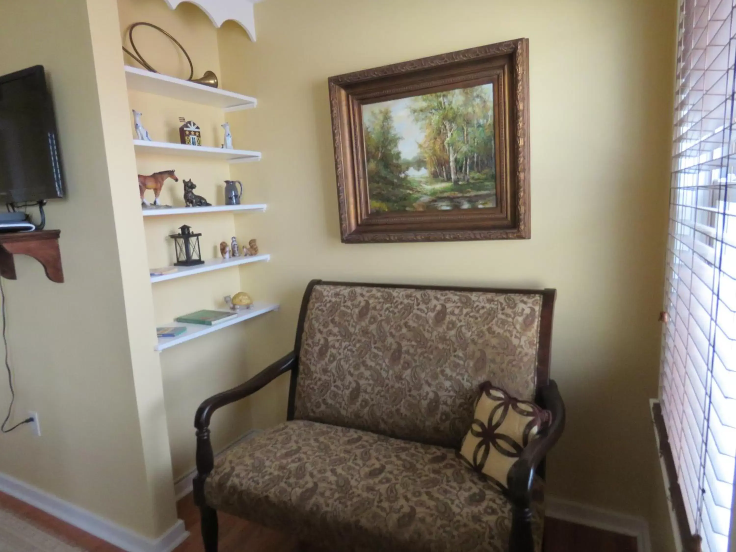 Seating Area in The Swope Manor Bed & Breakfast