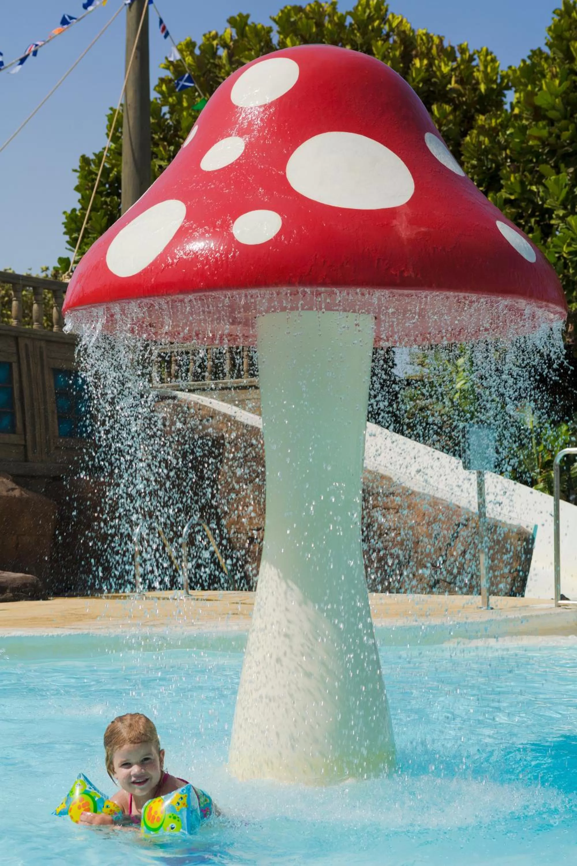 Swimming pool in H10 Lanzarote Princess