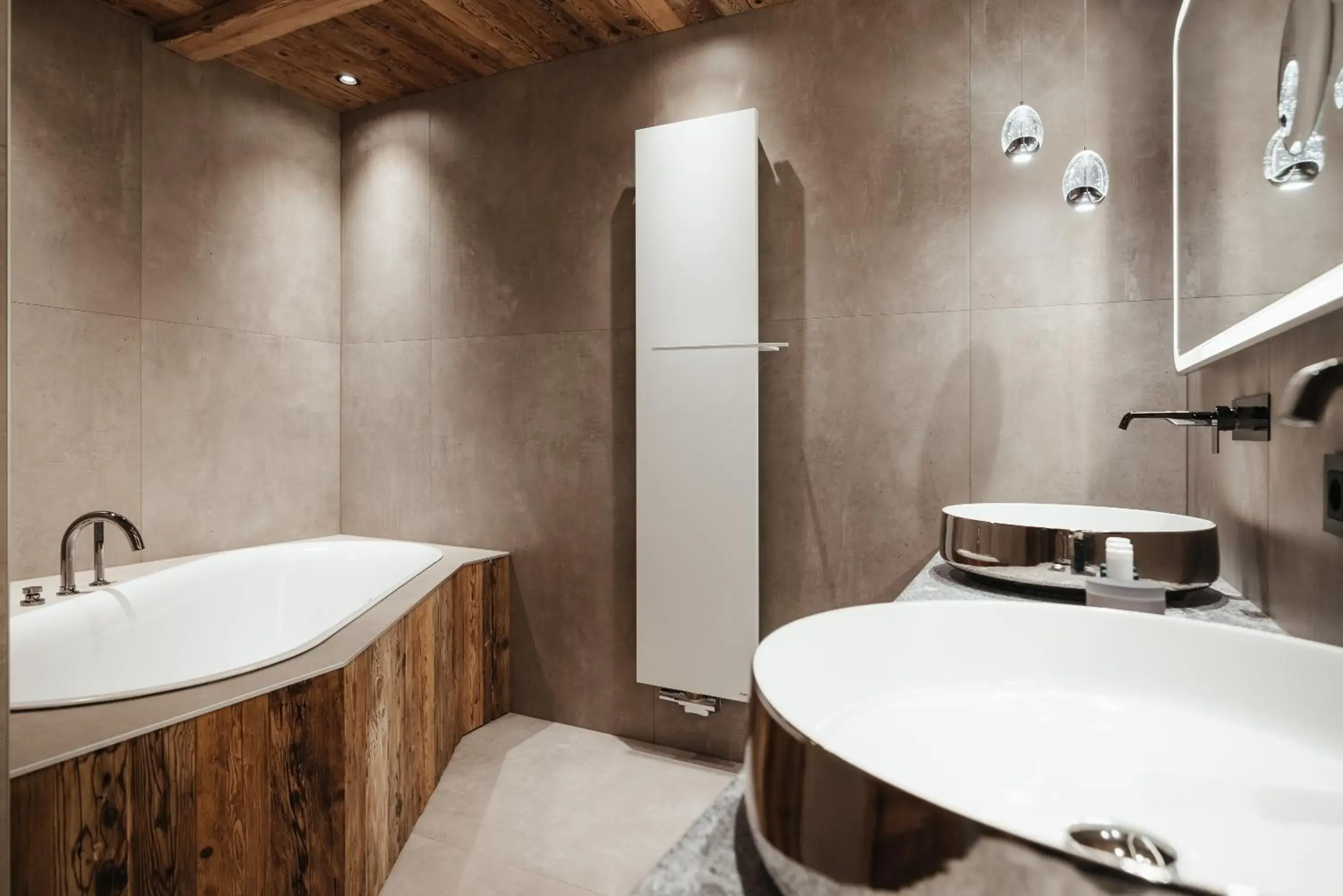 Bathroom in Kolfuschgerhof Mountain Resort