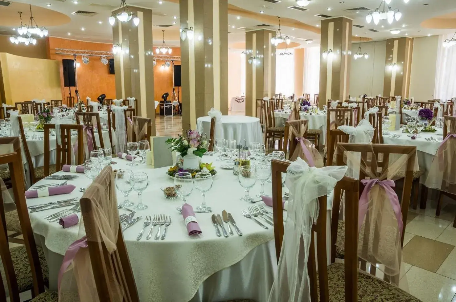 Restaurant/places to eat in Hotel Traian Restaurant/places to eat in Hotel Traian