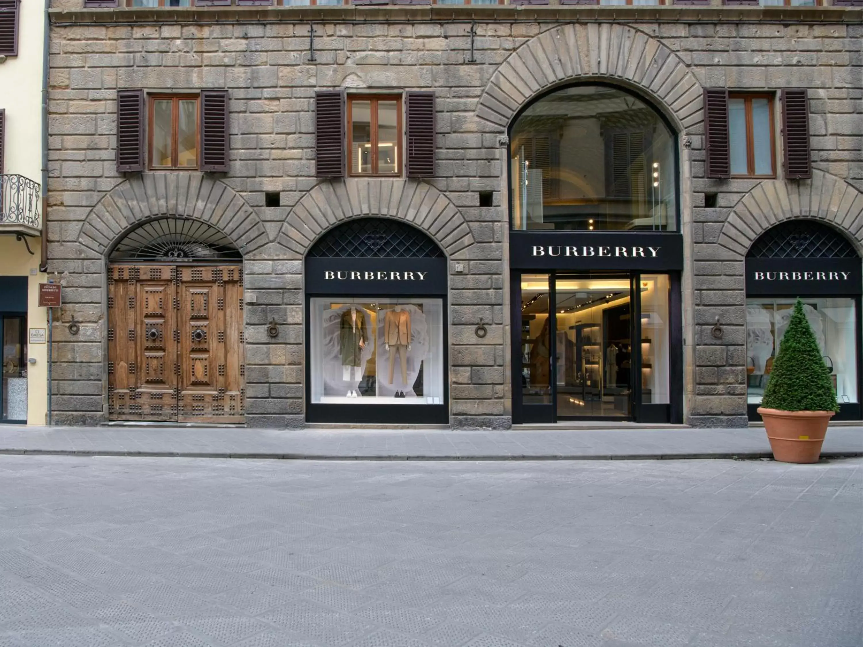 Facade/entrance in IL Tornabuoni The Unbound Collection by Hyatt