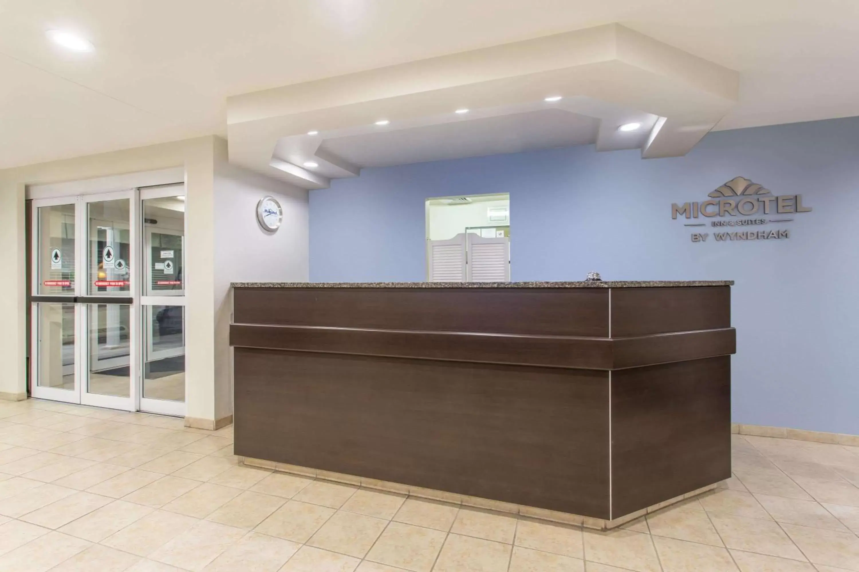 Lobby or reception, Lobby/Reception in Microtel Inn & Suites by Wyndham Klamath Falls