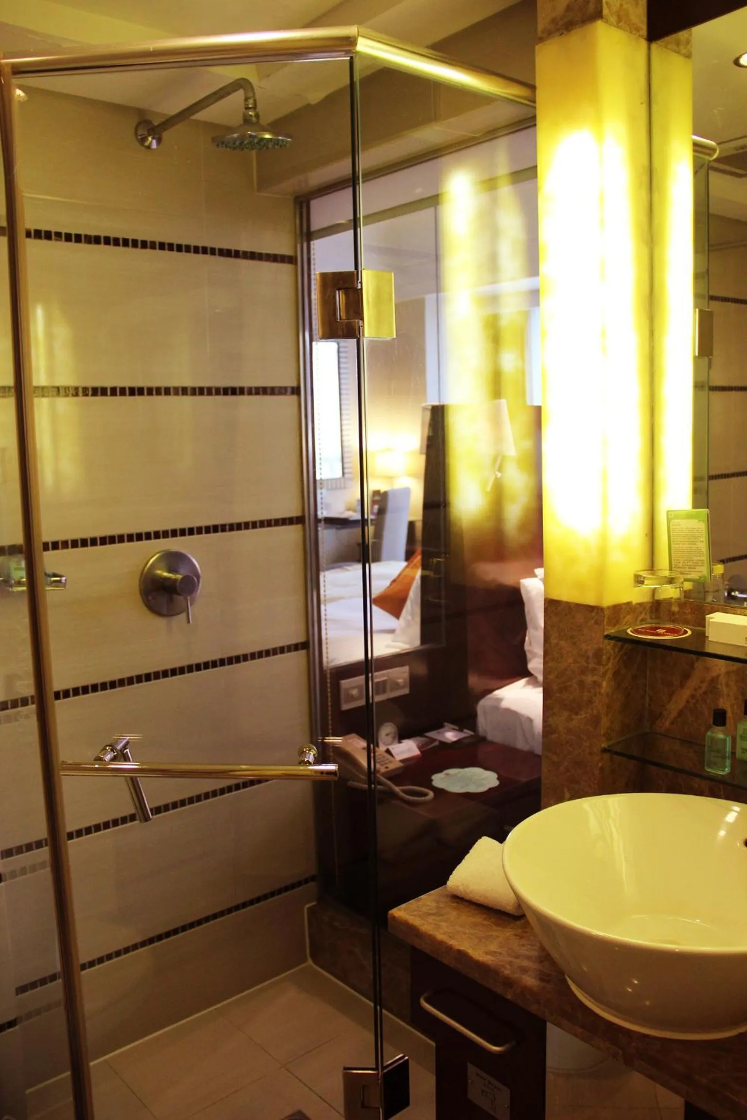 Bathroom in Merry Hotel Shanghai (Former Rendezvous Merry Hotel Shanghai)