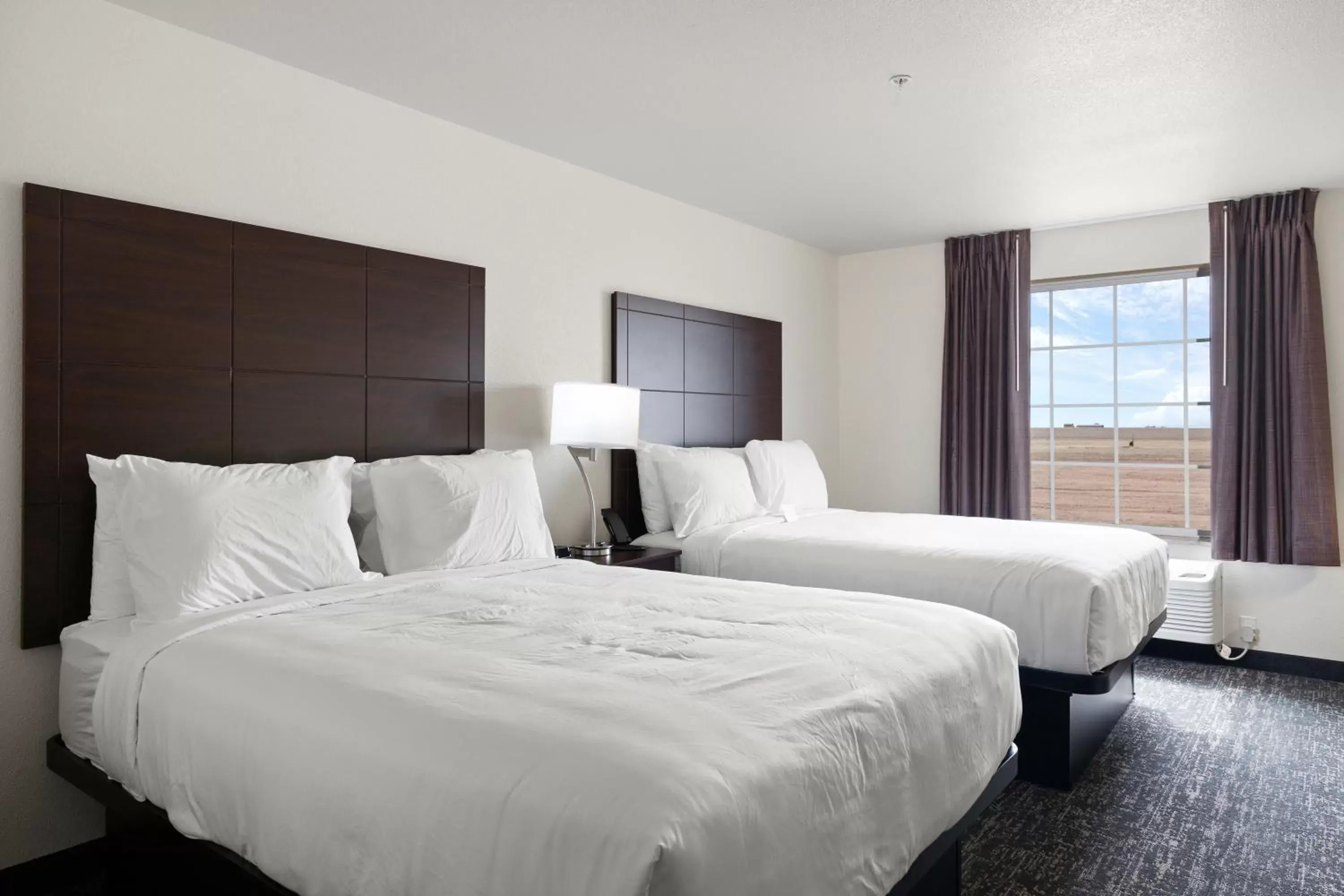 Bed in Cobblestone Inn & Suites - Yuma Bed in Cobblestone Inn & Suites - Yuma