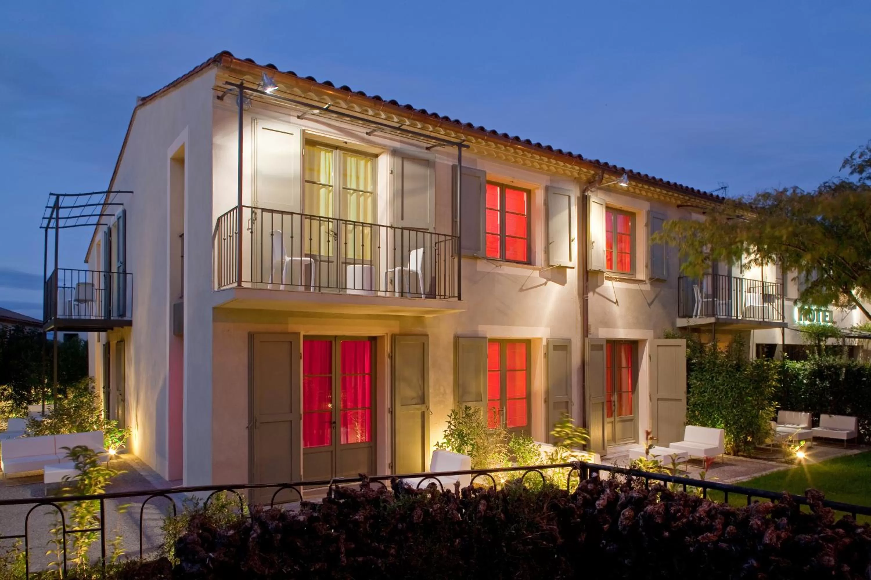 Property building in Hôtel Montmorency & Spa