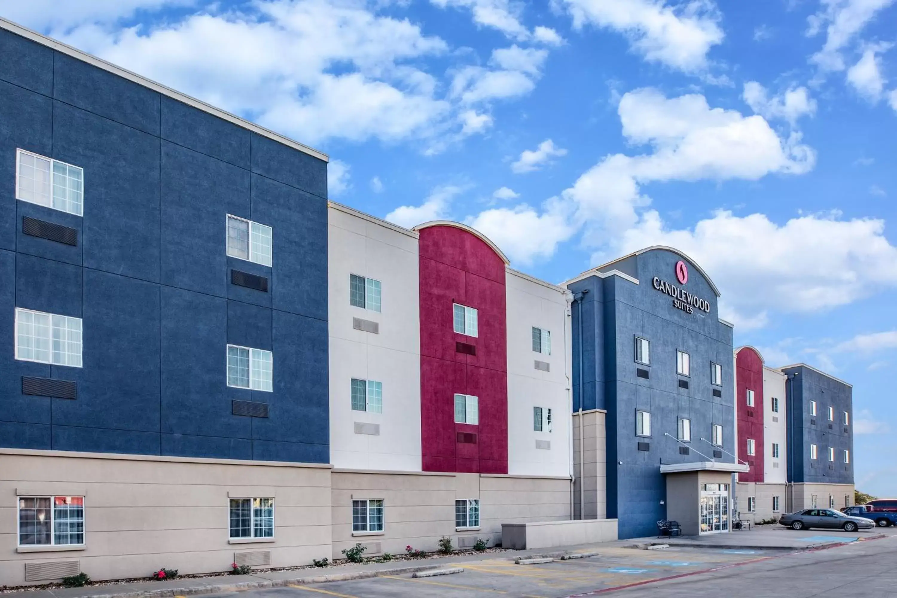 Property Building in Candlewood Suites Mount Pleasant, an IHG Hotel