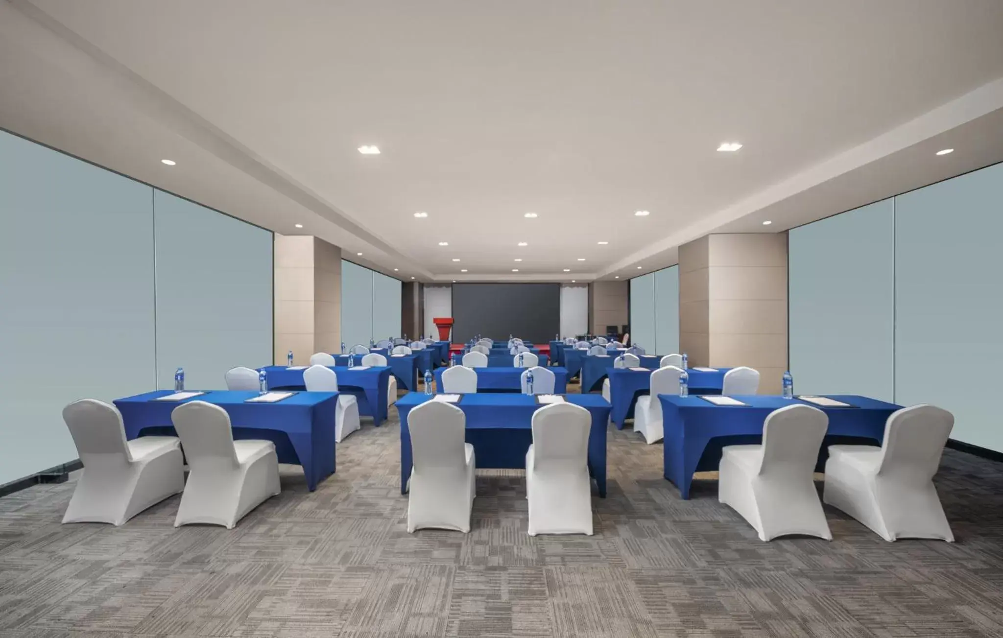 Meeting/conference room in Holiday Inn Express Shanghai Pujiang, an IHG Hotel