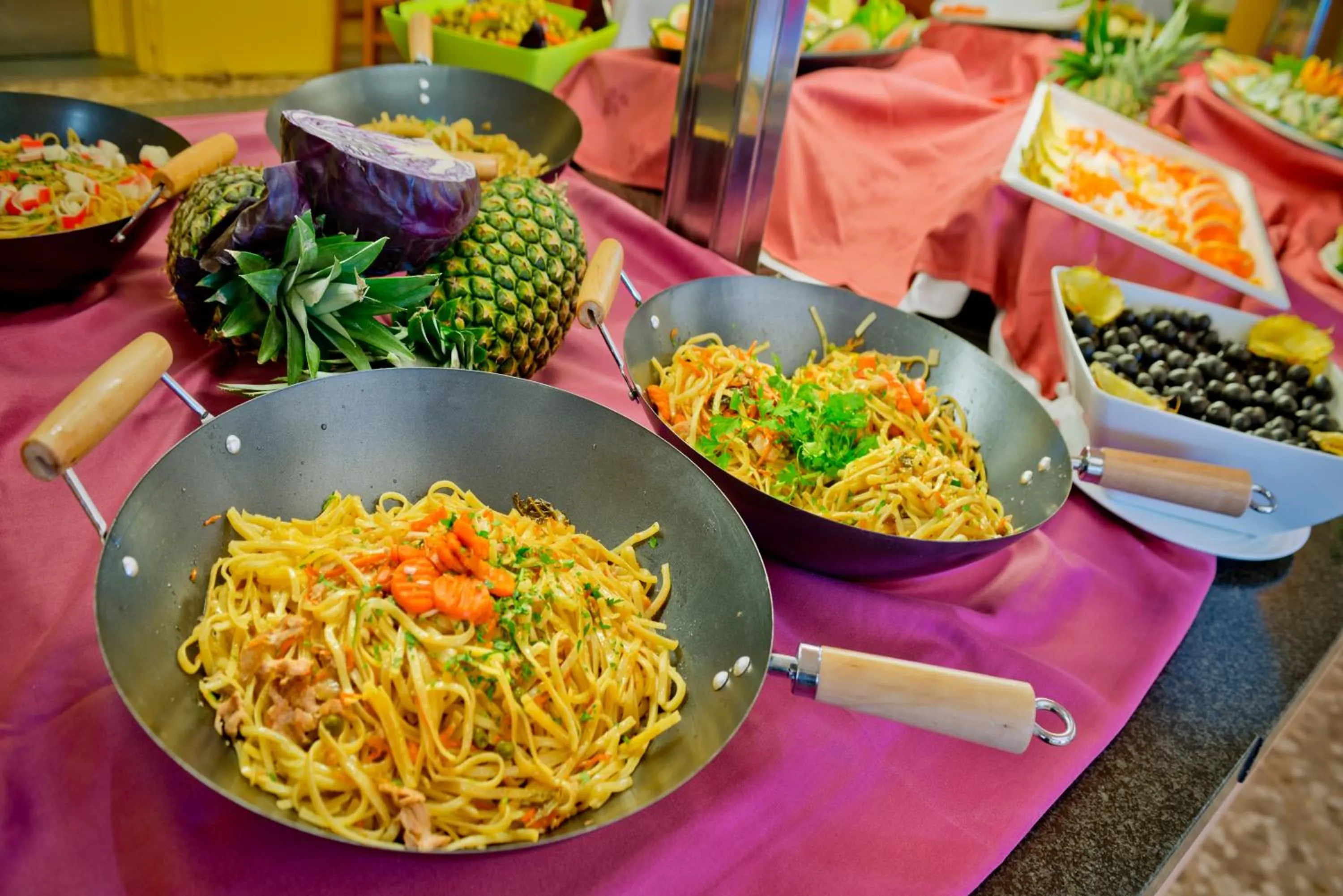 Food in Hotel Oasis Park Splash