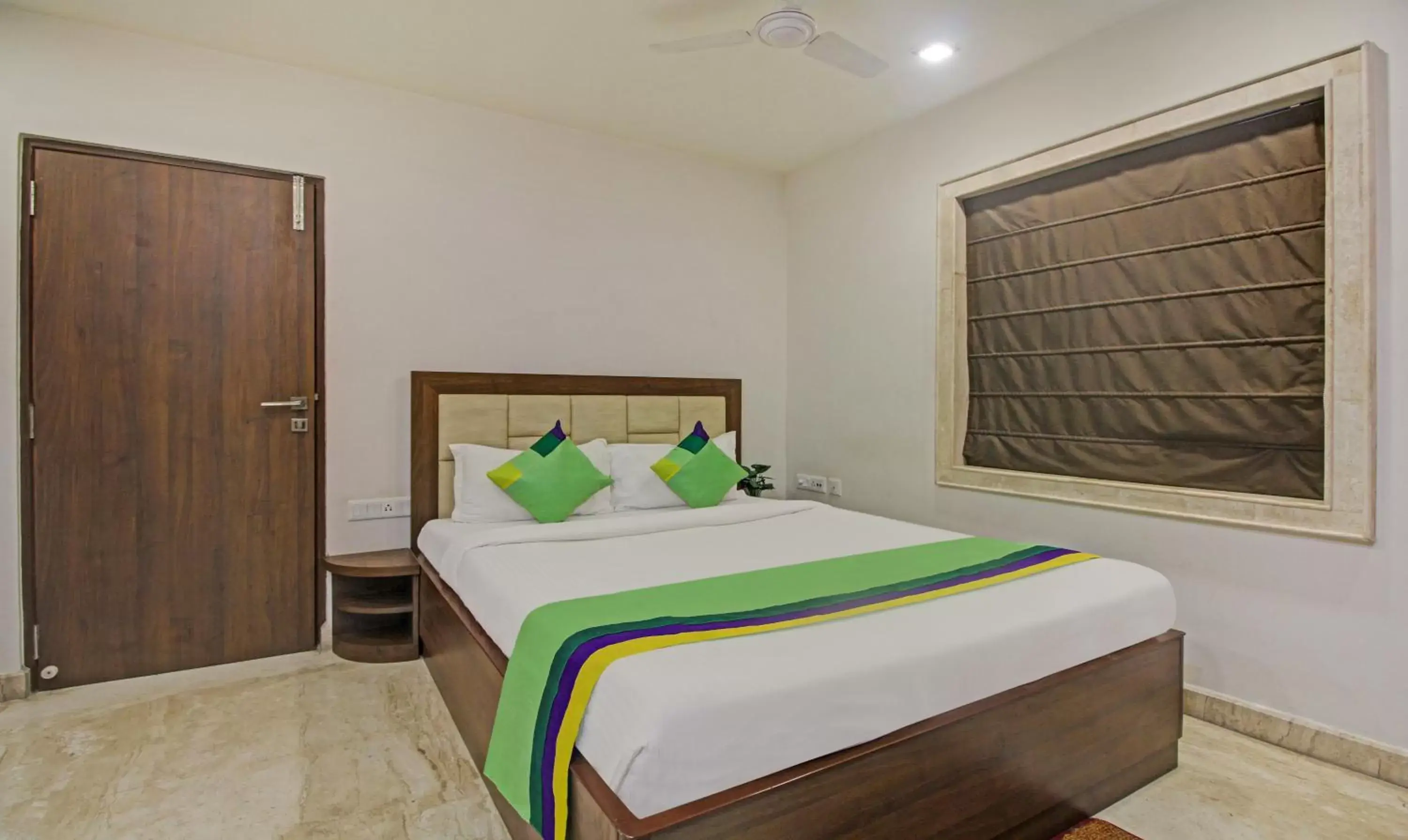 Bedroom, Bed in Treebo Sreema Saltlake Near City Centre Mall Bedroom, Bed in Treebo Sreema Saltlake Near City Centre Mall