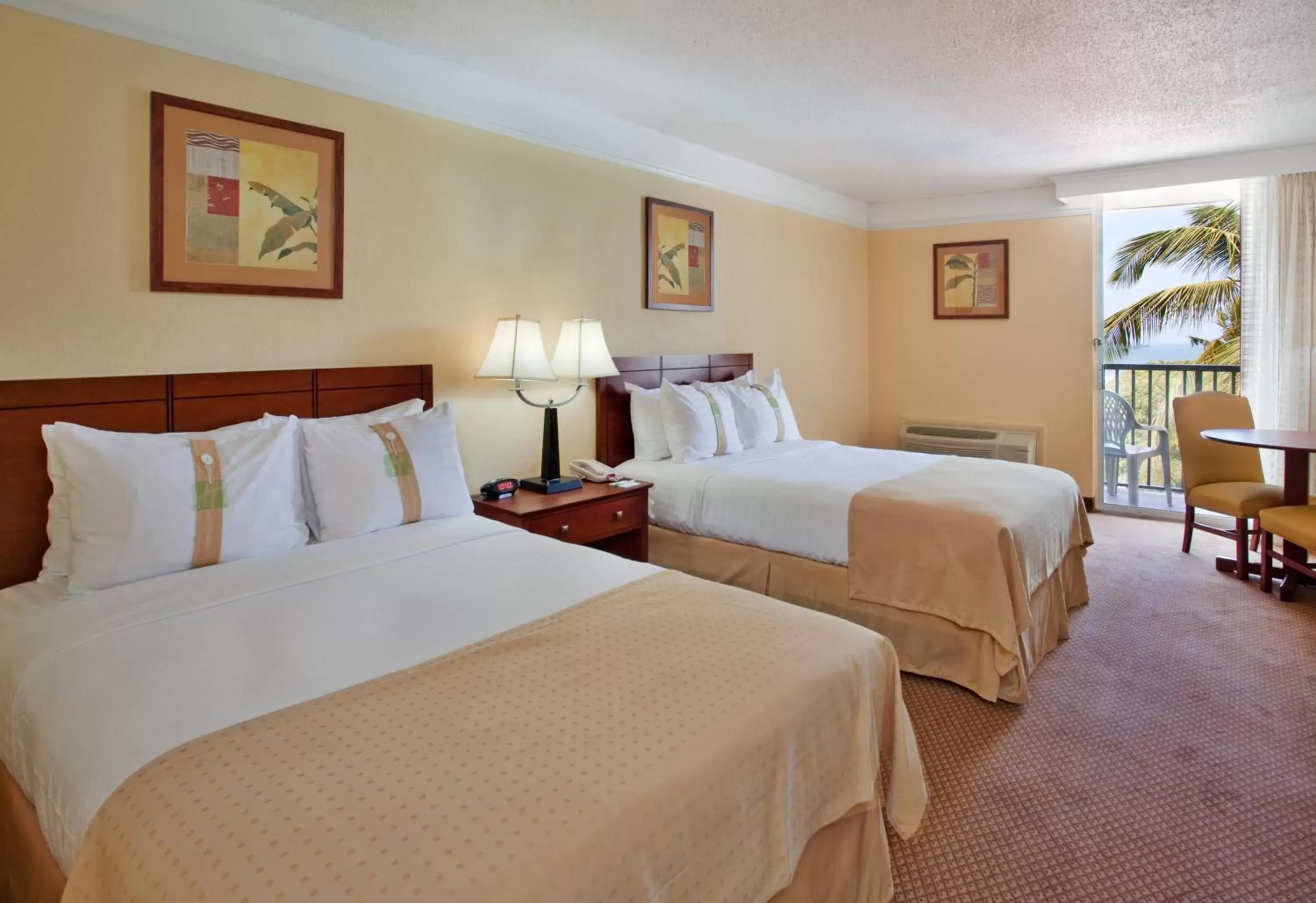 Photo of the whole room, Bed in Holiday Inn Ponce & El Tropical Casino, an IHG Hotel