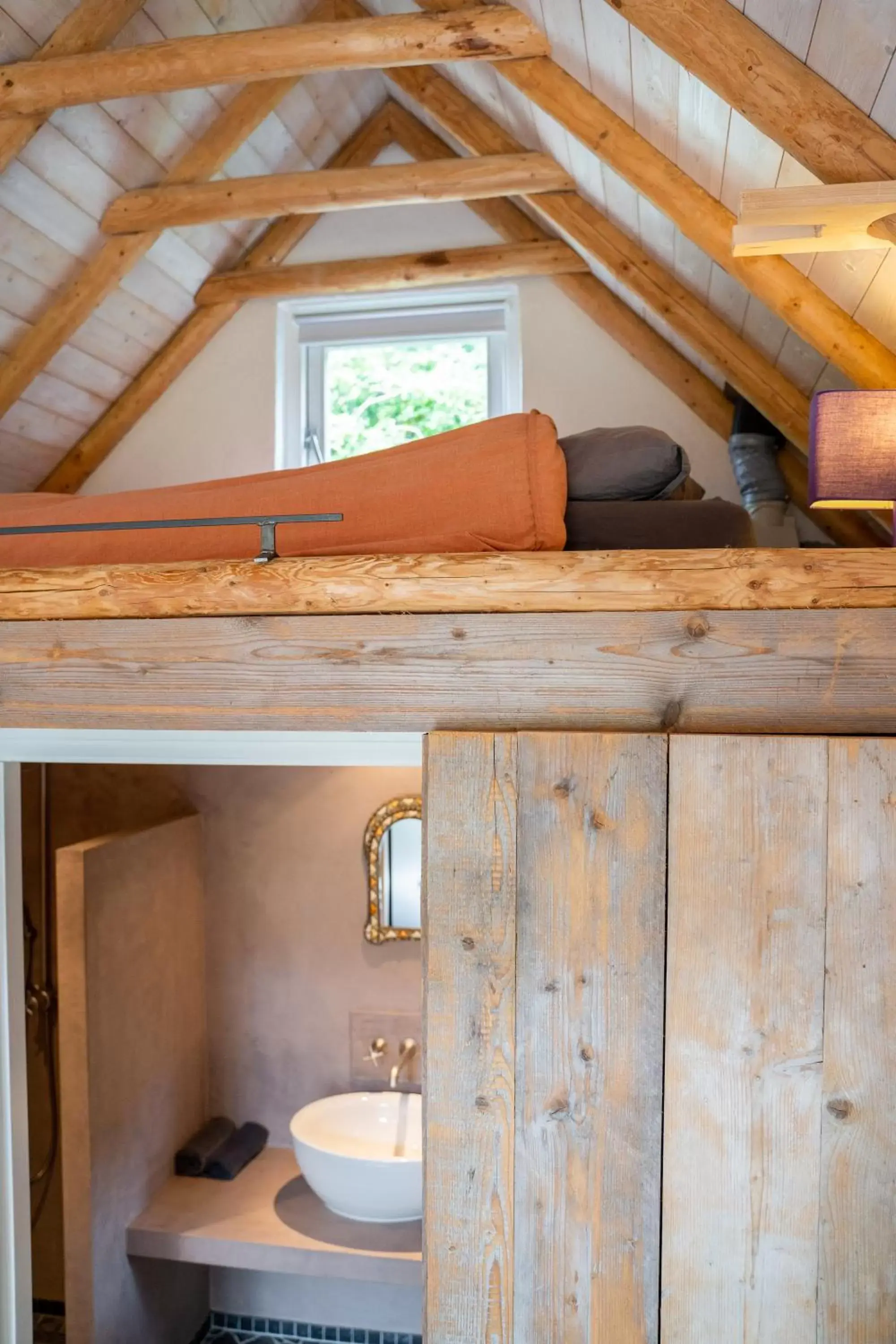 Bunk Bed in Sallandelijk Bakhuis