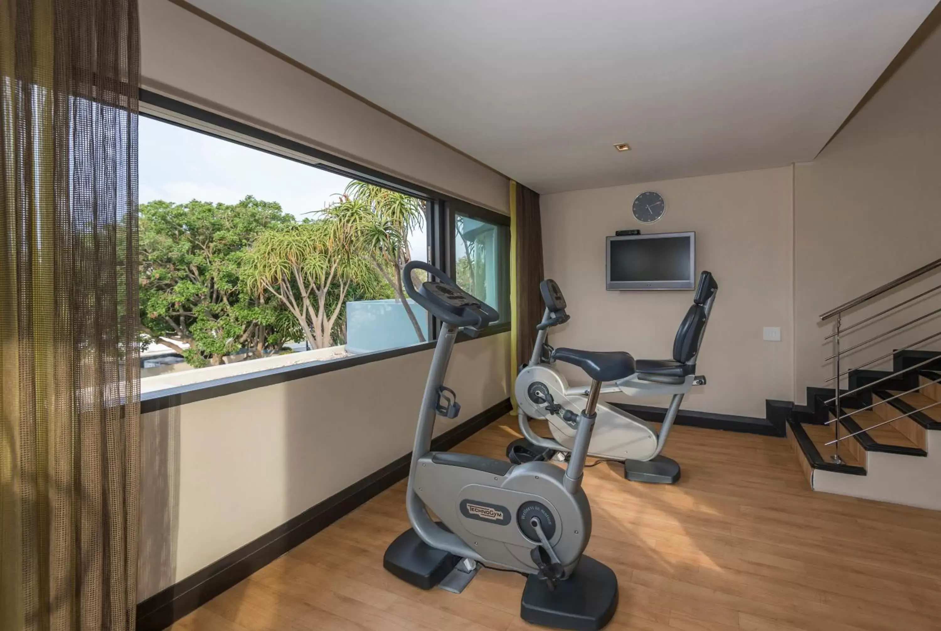 Fitness centre/facilities, Fitness Center/Facilities in Mantis No5 Boutique Art Hotel