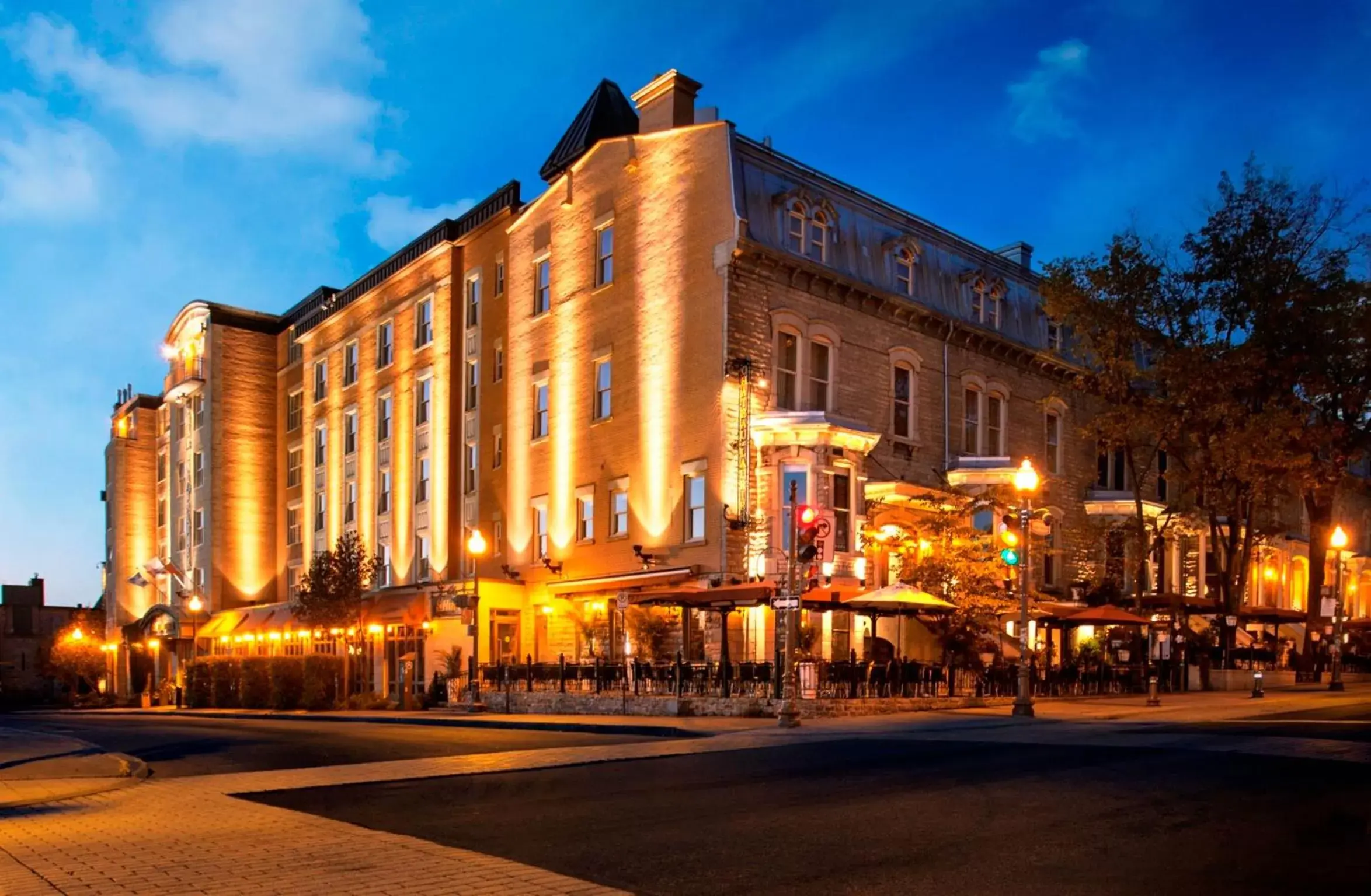 Facade/entrance, Property Building in Hotel Chateau Laurier Québec