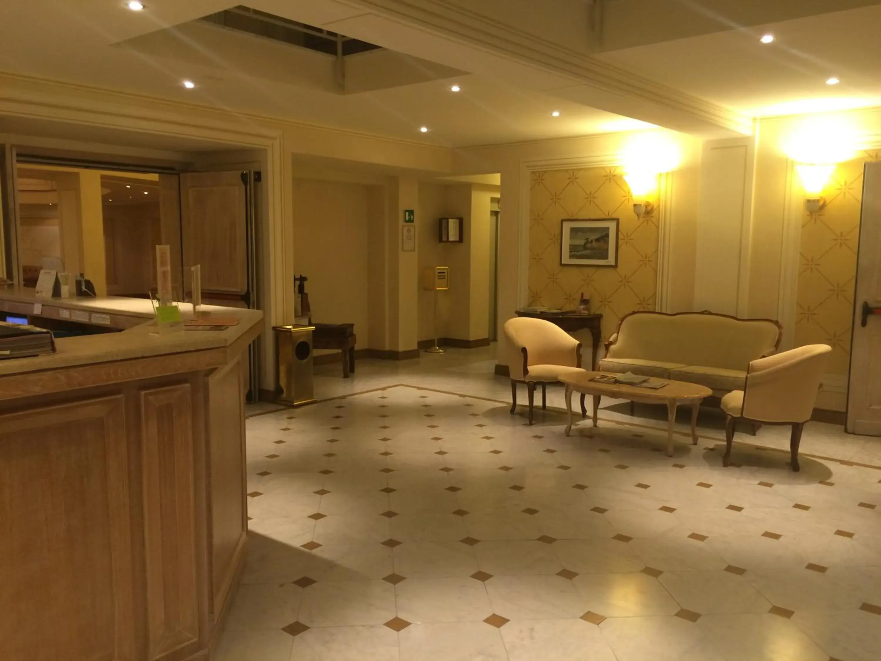 Lobby or reception, Lounge/Bar in Suite Hotel Nettuno