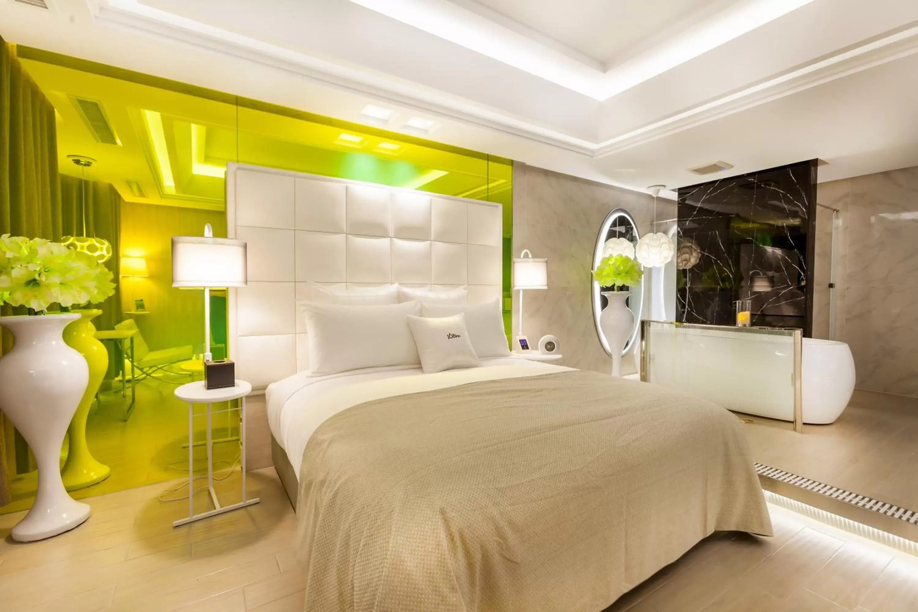 Bed in Six Star Motel-Taoyuan